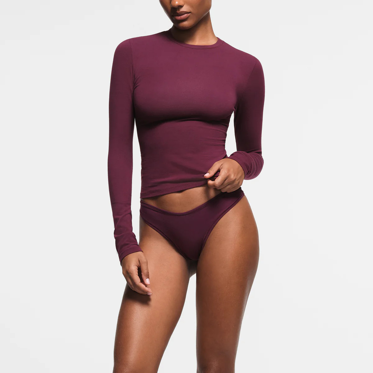LONG SLEEVE T-SHIRT | SKIMS (US)