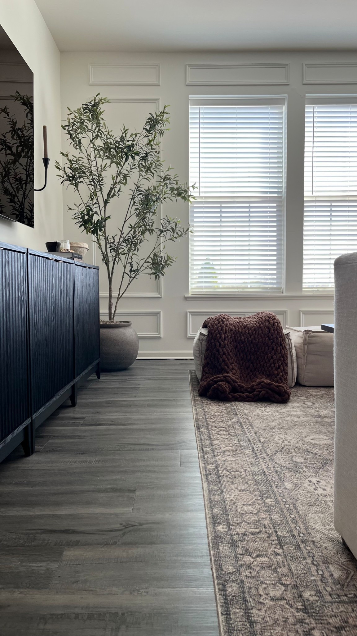 Cozy fall living room 

#LTKSeasonal #LTKHome #LTKStyleTip