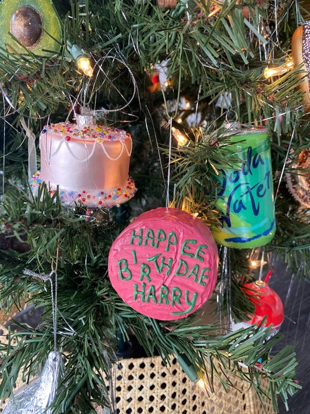 Harry Potter birthday cake ornament, Harry Potter ornament, cake ornament, food ornament, food themed Christmas tree

#LTKHoliday #LTKfindsunder50 #LTKhome