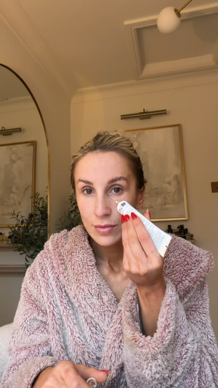 My go to hair & make up products 💕 
Use code GEORGIALOUISE on LookFantastic! 

Product shades:
Erborian Bb cream shade - Dore
Erborian concealer shade - Nude 
Dior contour stick shade - 02 Tan
Victoria beckham brow pencil shade - Medium brown
Laura mercier ultra blur powder shade - Translucent 
Mac glow play blush shade - That’s peachy
Westman Atelier Lit up highlighter shade - Nectar
Victoria Beckham lip liner shade - 02
Mac lipstick shade - kinda sexy
Fenty gloss shade - $weet Mouth

#LTKgiftguide #LTKstyletip #LTKbeauty