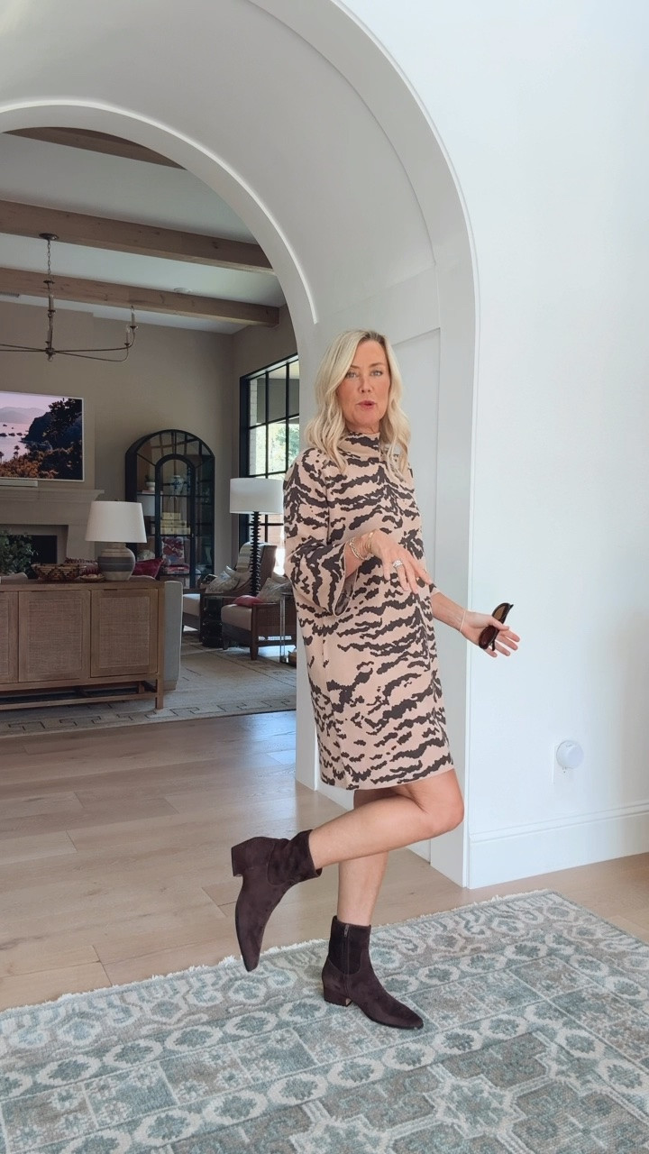 So excited to see this sweater in a dress version! Loving the mock neck and leopard print.
Dress: xs

#LTKootd #LTKOver40 #LTKSeasonal