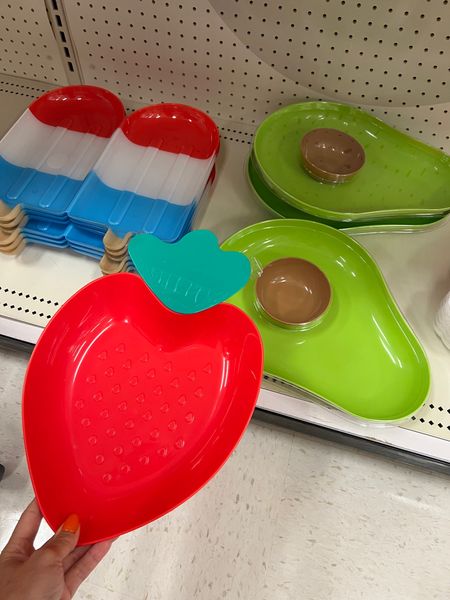 Cutest summer trays for $10 at Target!