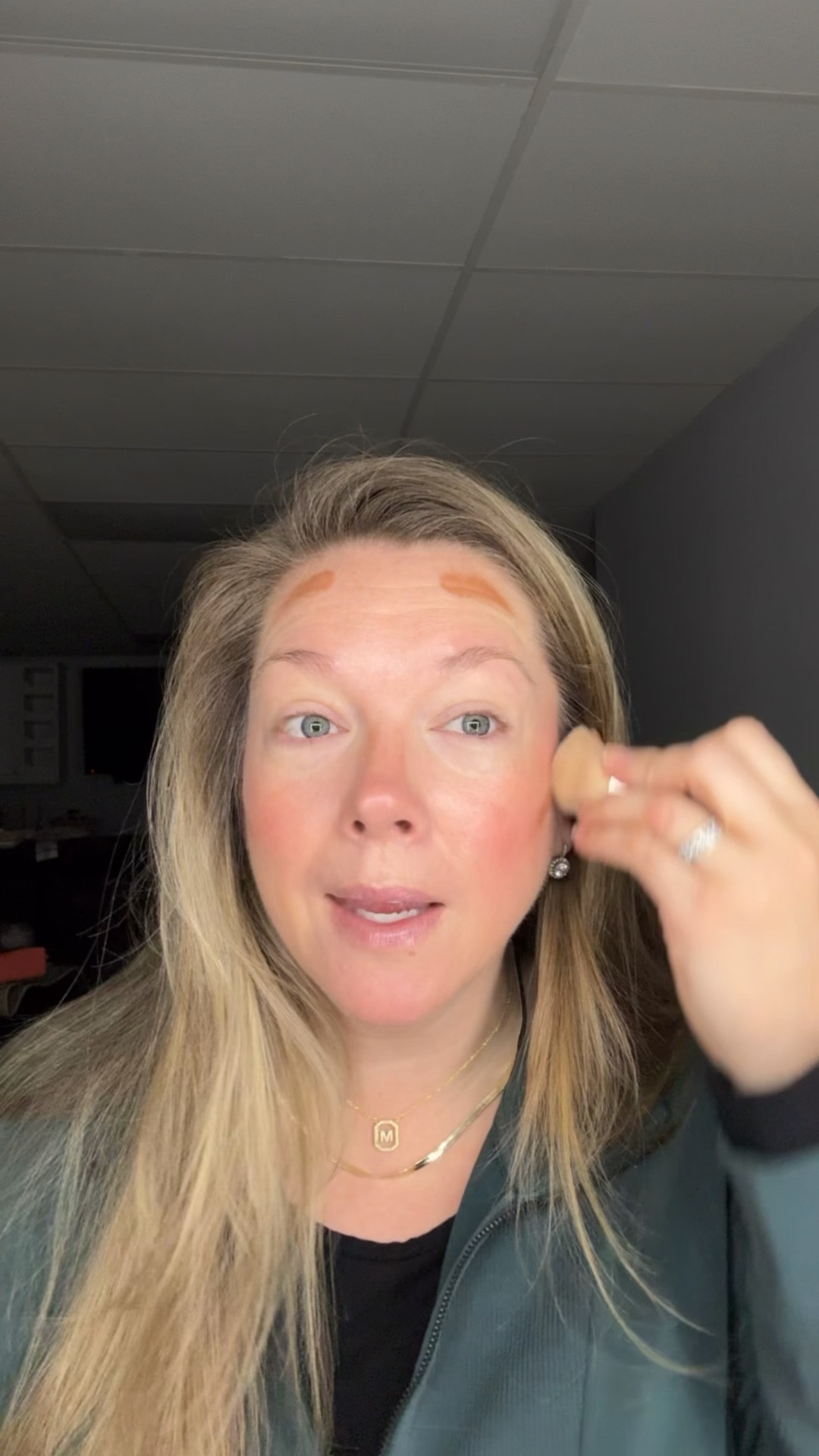 GRWM 
Dressed for comfort and movement today. Logging over 4 hours in the car I needed to dresss to get steps in when I could today. 👏🏽 linked the outfit and makeup products I used for this quick 5 minute face below ⬇️ 

#LTKgrwm #LTKmomlife #LTKOver40