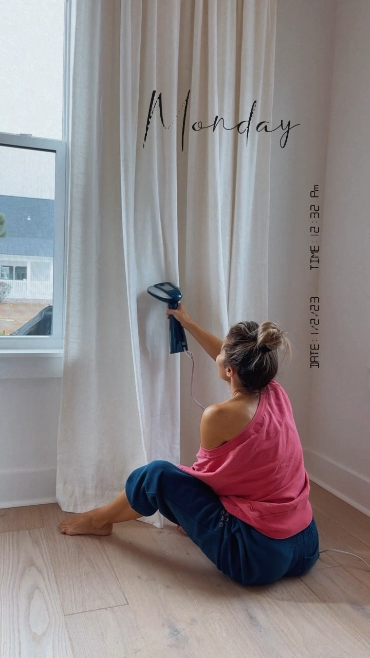 Abercrombie joggers in xs
Pottery barn curtains 

#LTKFind #LTKfit #LTKhome