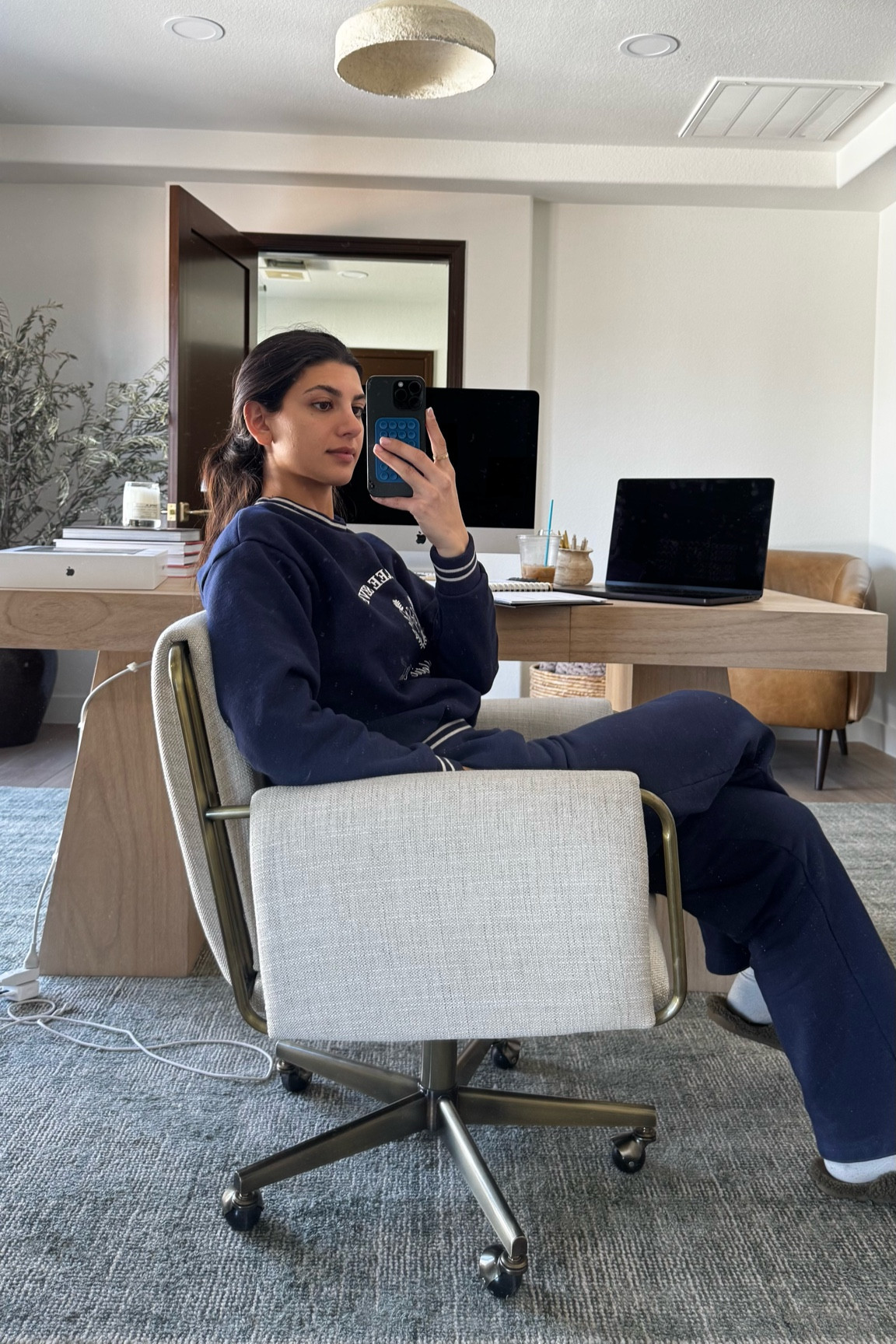 Rug - evergreen
Chair & desk - exact