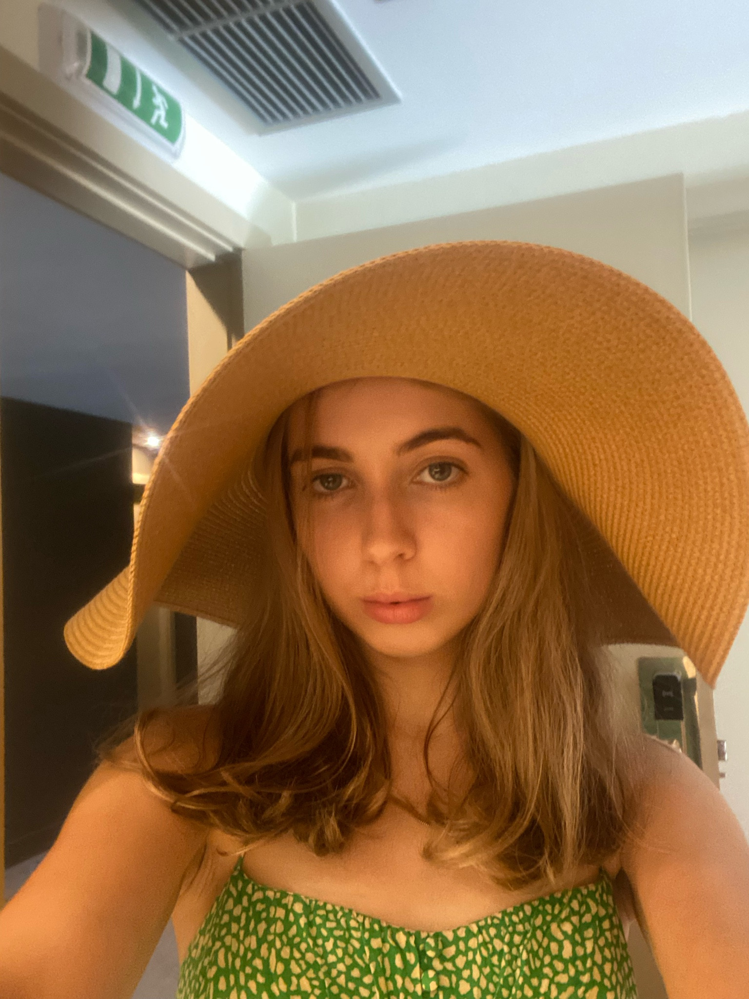 Latte makeup  

#LTKbeauty