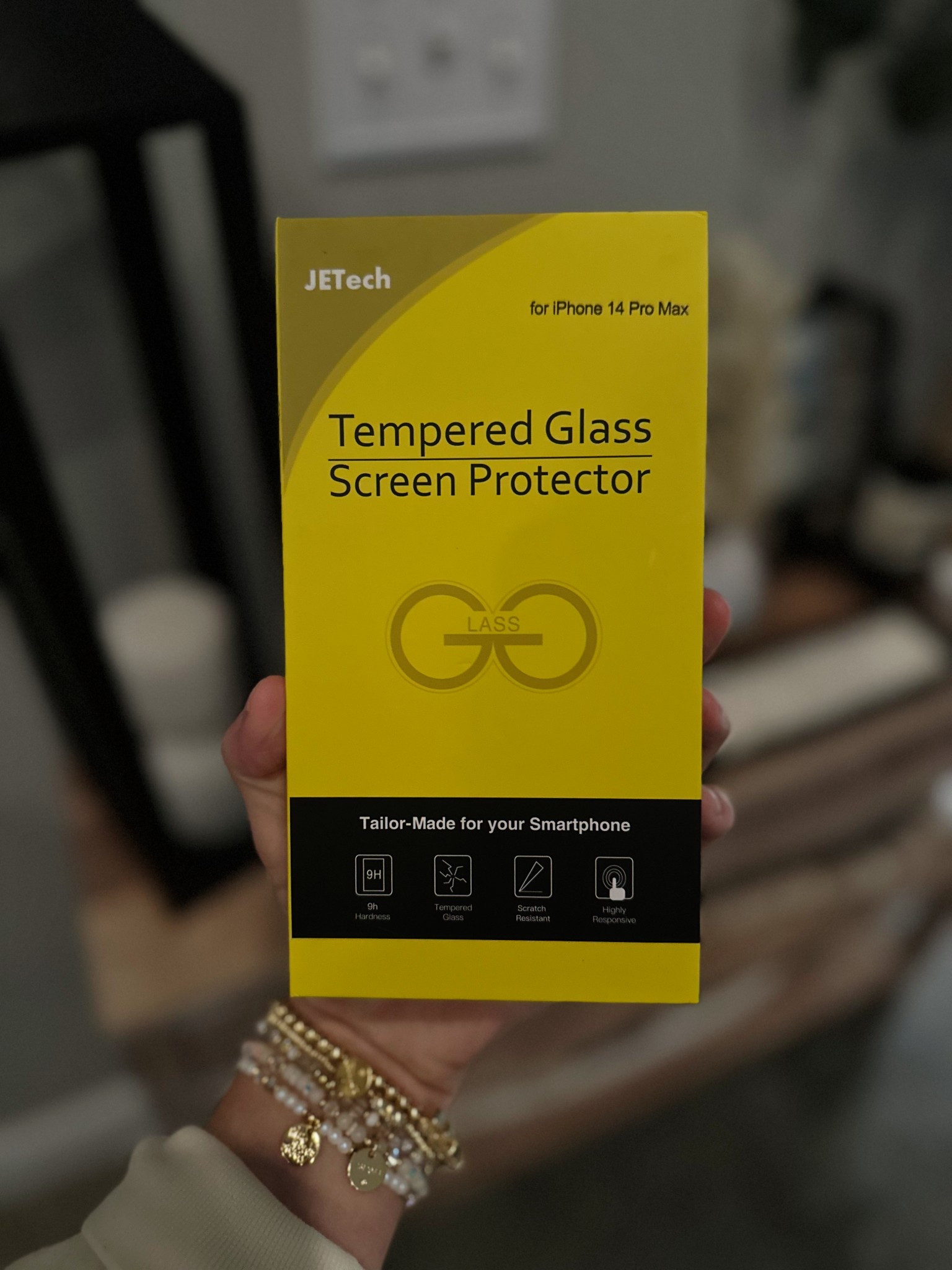 The best privacy screen for your phone screen! 📱

#LTKdayinmylife #LTKSaleAlert #LTKvlog
