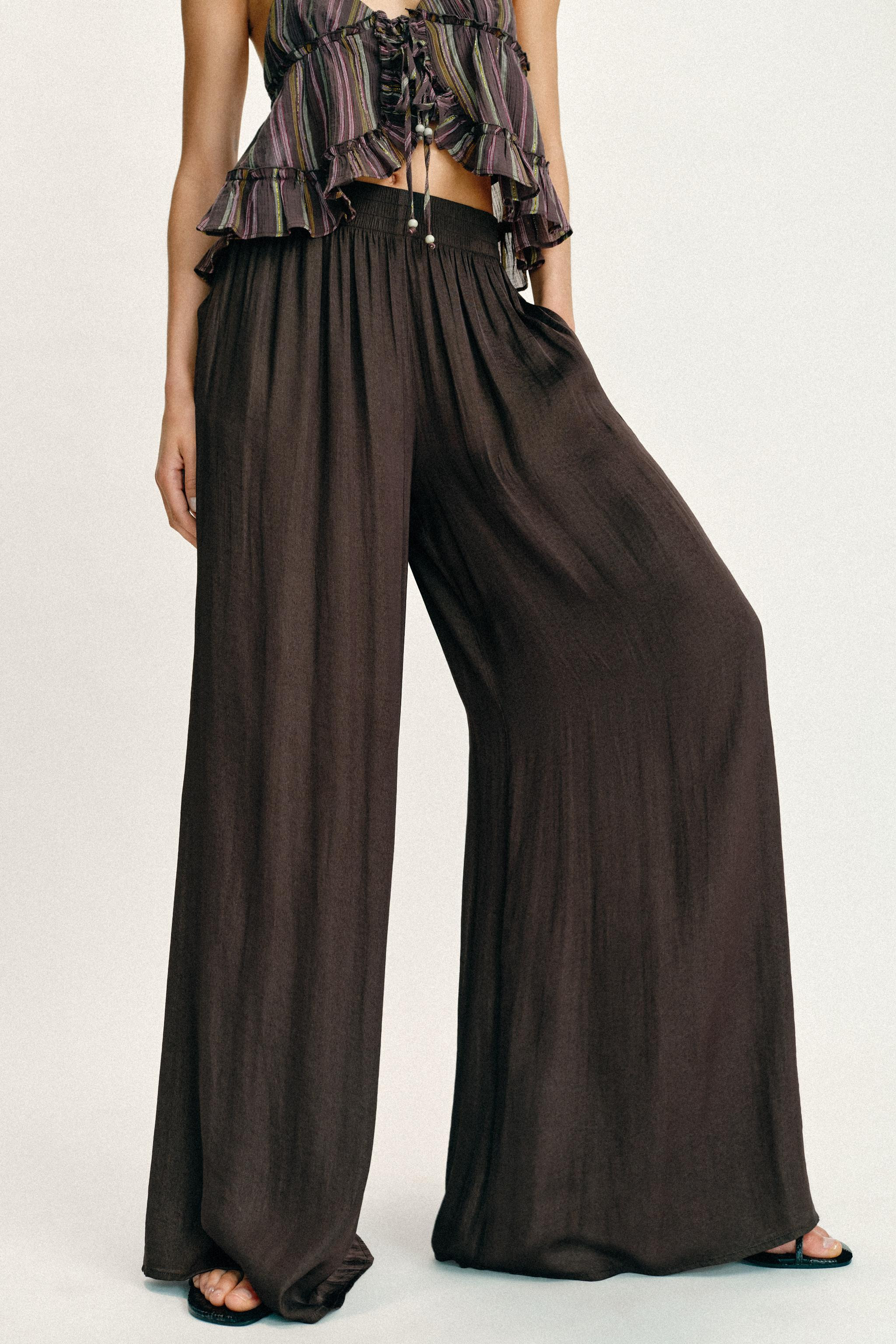 FLOWY WIDE LEG PANTS | Zara US