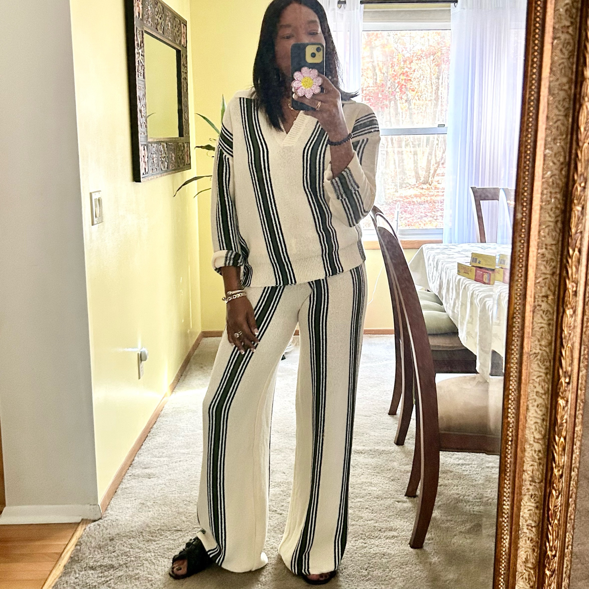 Lounge set on major sale.  Set is under $50 after code: saleonsale. It’s a great set for spring and now transitioning into winter.  

#LTKFindsUnder50 #LTKStyleTip #LTKSaleAlert