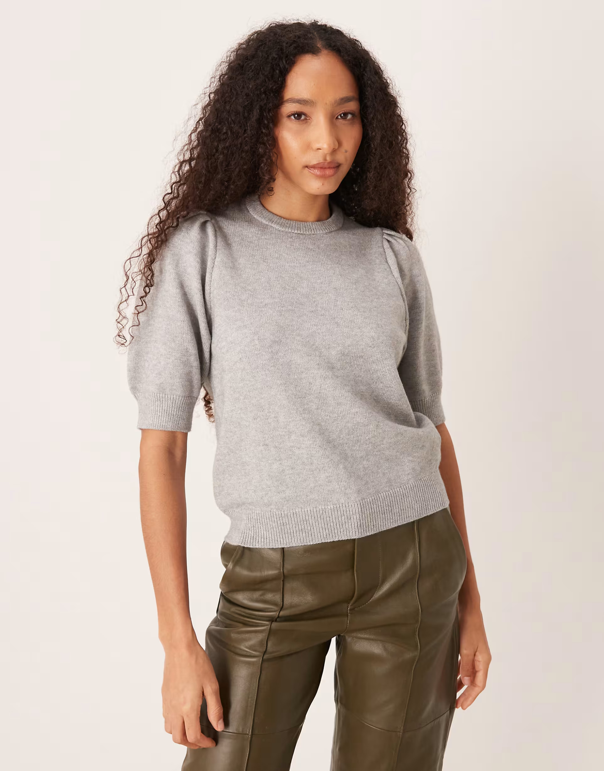 Gina Tricot knitted short sleeve sweater with puff sleeves in grey melange | ASOS (Global)