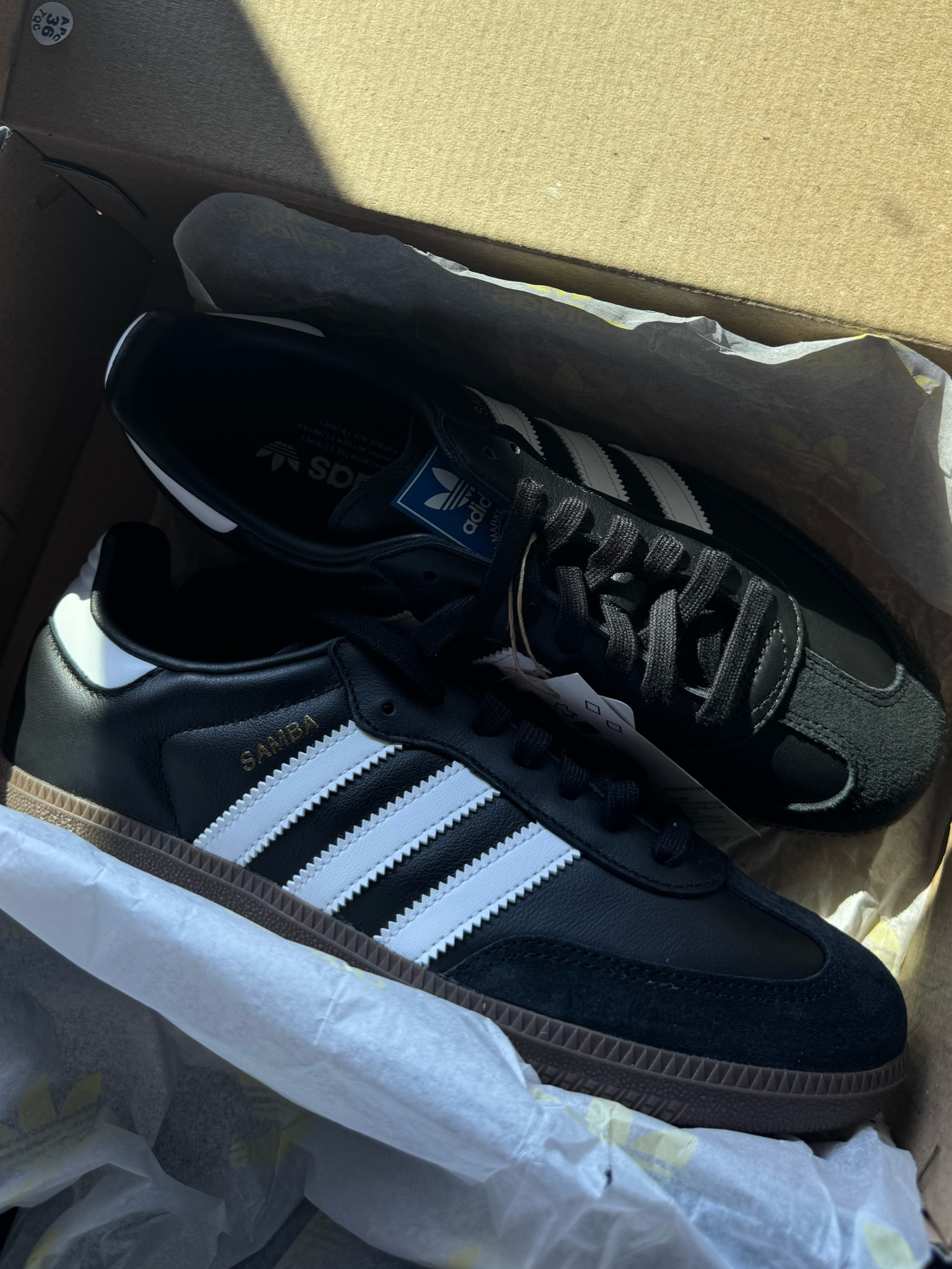 Fresh new sambas 🖤 some of my fav sneakers 

#LTKFindsUnder100 #LTKShoeCrush #LTKSeasonal