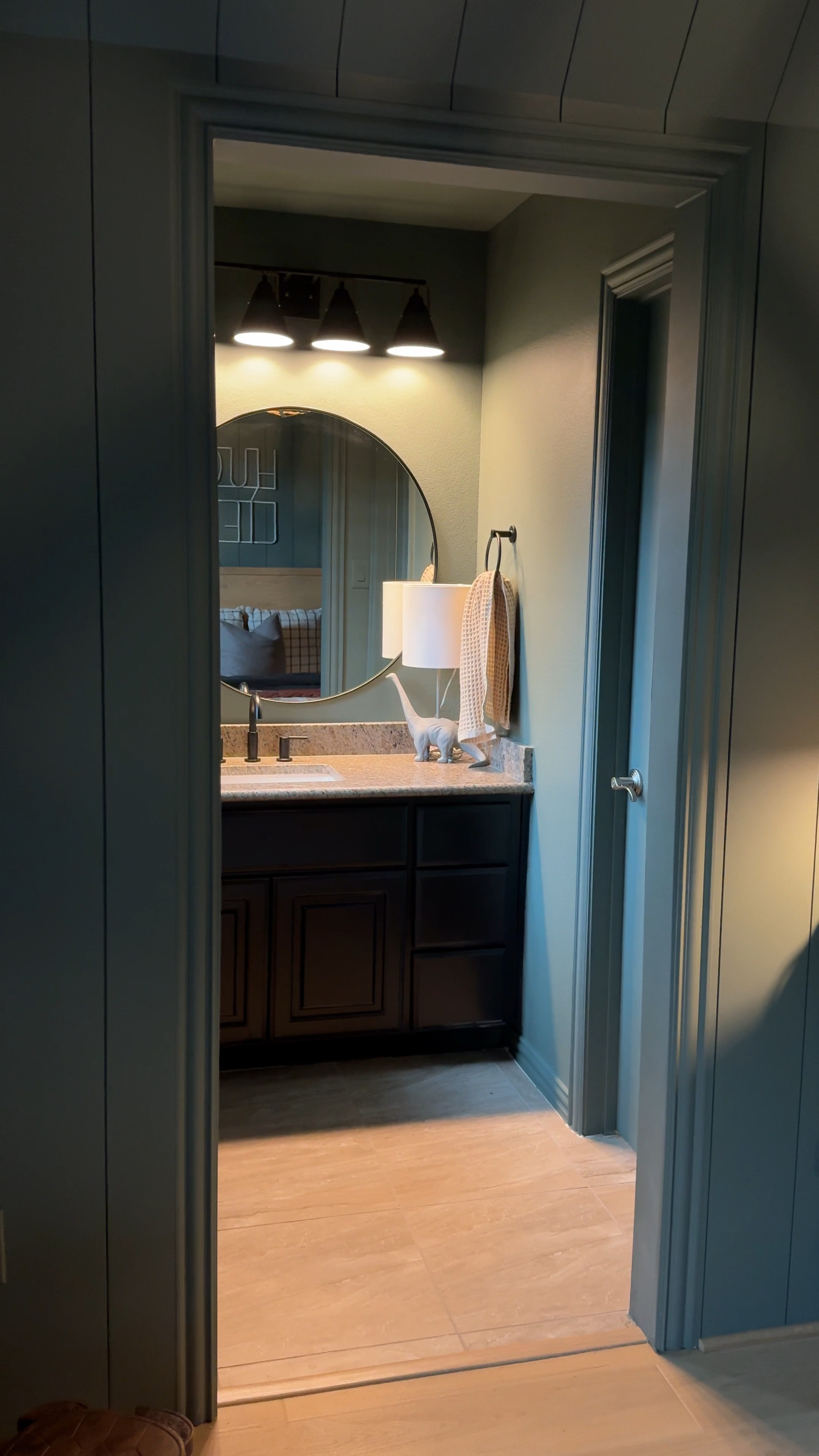  We transformed Emmett’s  bathroom without breaking the bank! Thanks to @homedepot , I refreshed his space with affordable finds and super convenient shopping. Plus, enjoy free shipping on orders over $45 and free returns at over 2,200 stores! #TheHomeDepot #TheHomeDepotPartner

#LTKHome #LTKStyleTip