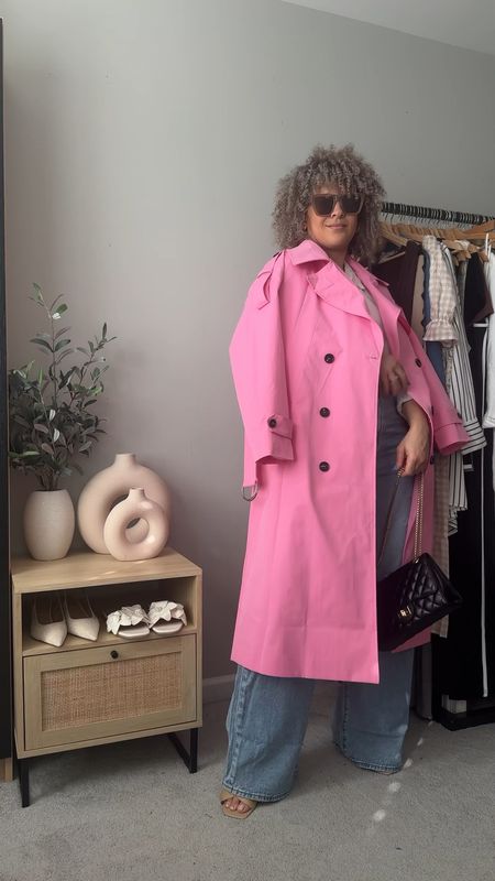 midsize style, mom style, size 10 style, mom outfits, casual mom style, how to style a trench coat, trench coat outfits, spring outfit ideas, easy spring outfits, midsize outfit inspo