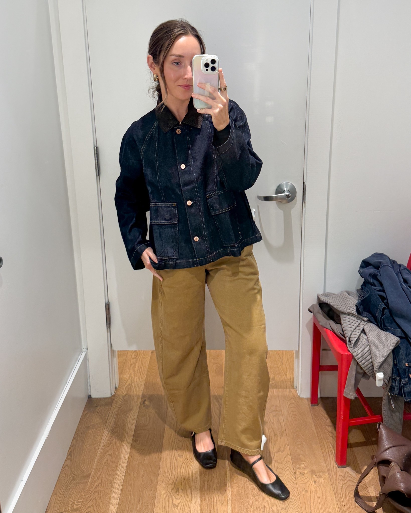 This jacket absolutely blew me away in person. I loved it. And if you can grab these barrel twill pants in your size, definitely do. Grab them for 40% off today from gap!