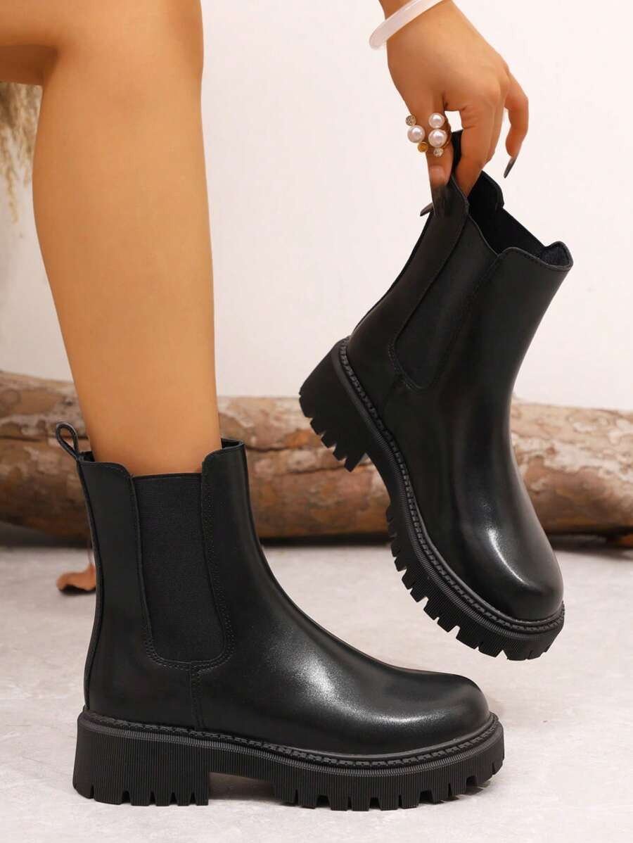 2025 New Thick Sole Chelsea Ankle Boots For Women, Versatile Retro Cigarette Boots, Flat Heel, Br... | SHEIN