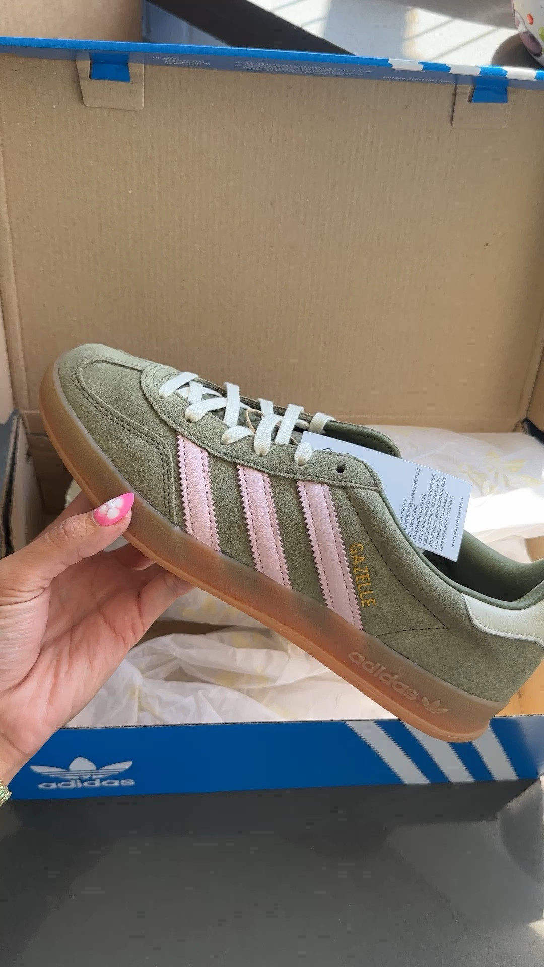THE PERFECT FALL TRANSITION SNEAKER 😭🥹💗🍂🎀 

#LTKStyleTip #LTKSeasonal #LTKShoeCrush