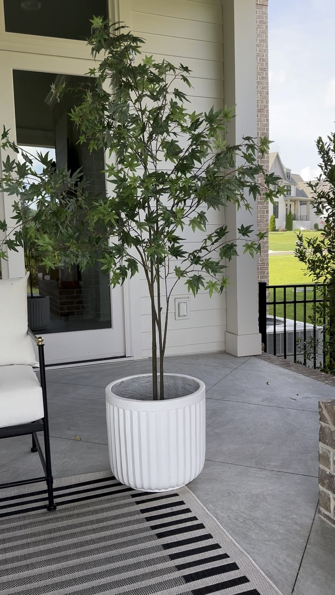 Don’t miss this best selling fluted planter. It’s a pottery barn look for less. Only $26

Walmart, Walmart finds, patio planter, Walmart home

#LTKunder50 #LTKhome #LTKSeasonal