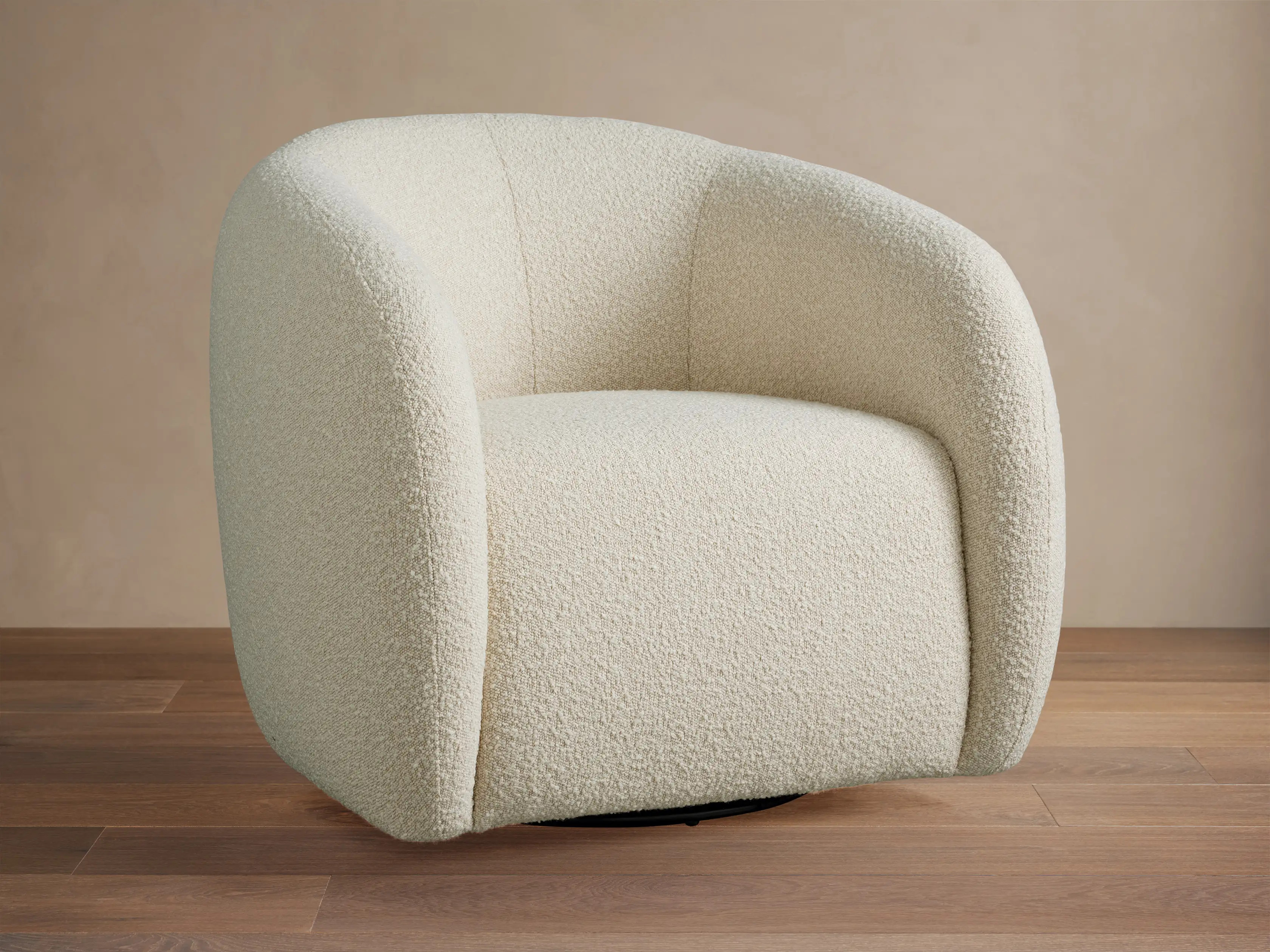 Fresno Swivel Chair | Arhaus