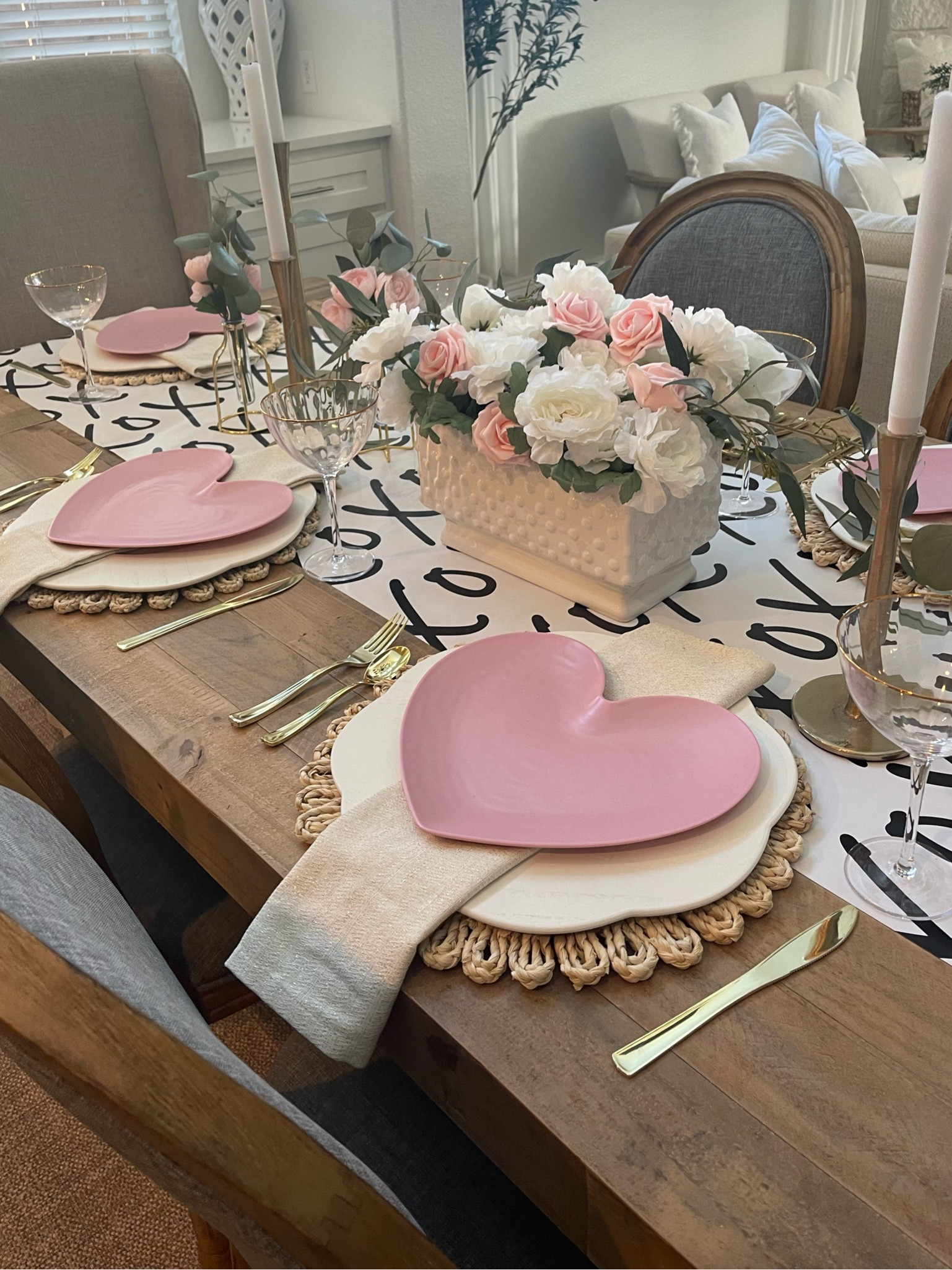 Valentines tablescape 
Valentines decor 
Galentines table 
Table setting 

#LTKhome #LTKSeasonal #LTKsalealert