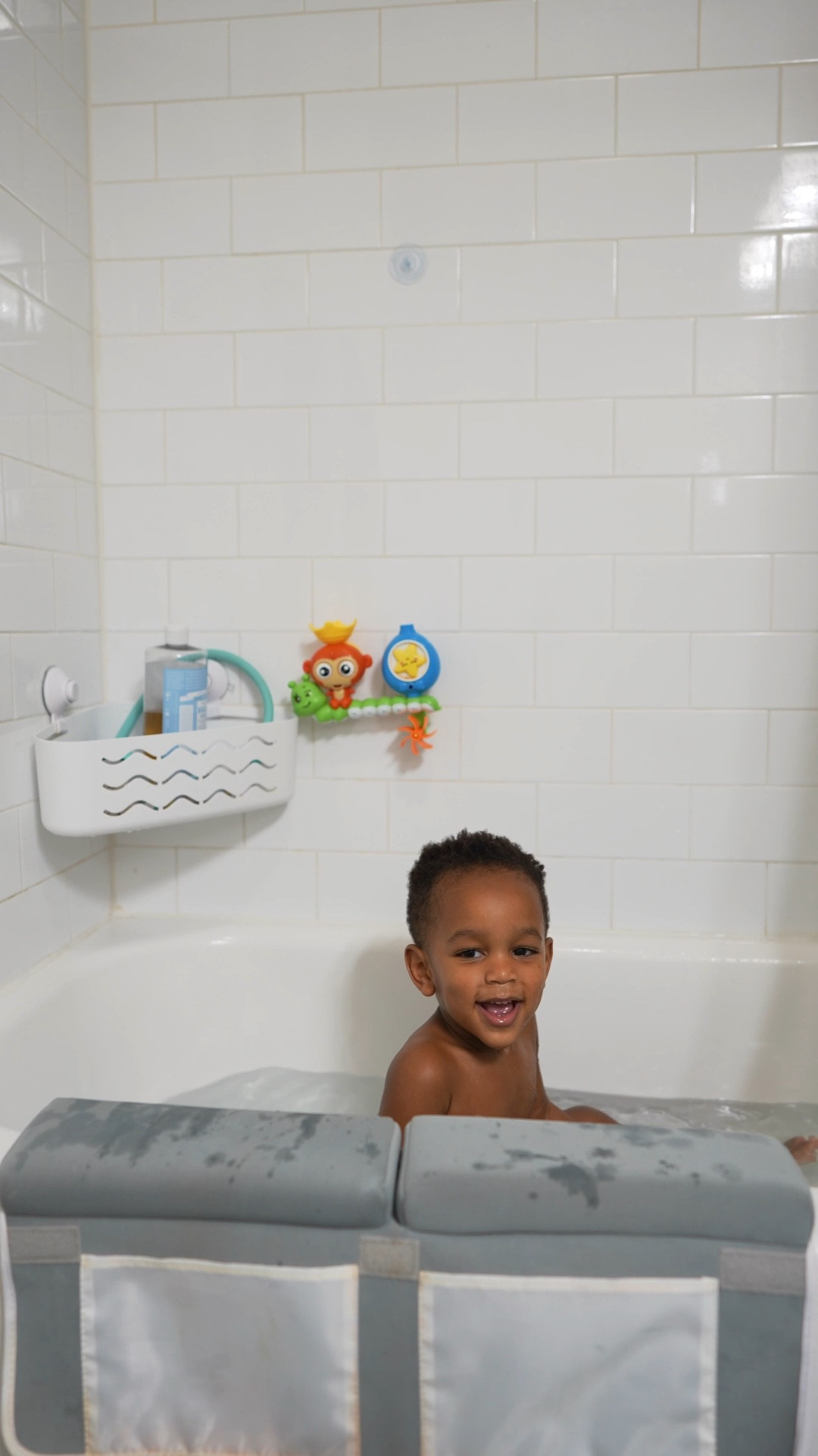 Sick days with a toddler are no joke 😩 Here’s everything I use to get us through the night:
🛁 Frida Baby Vapor Bath Bombs
🫧 Aveeno Baby Calming Comfort Bath + Eczema Therapy Balm & Lotion
💨 Vicks Plug-Ins + BabyRub
🌿 Mustela Organic Hydrating Cream
👃🏽 Boogie Wipes (gentle & saline-based)
💊 Hyland’s Baby Nighttime Cold & Mucus Relief

Everything is toddler-safe, gentle on sensitive skin, and actually works 🙌🏽
#ToddlerMustHaves #LTKBaby #SickDayRoutine #MomFavorites #ItMomDiaries

#LTKKids #LTKBaby #LTKHome