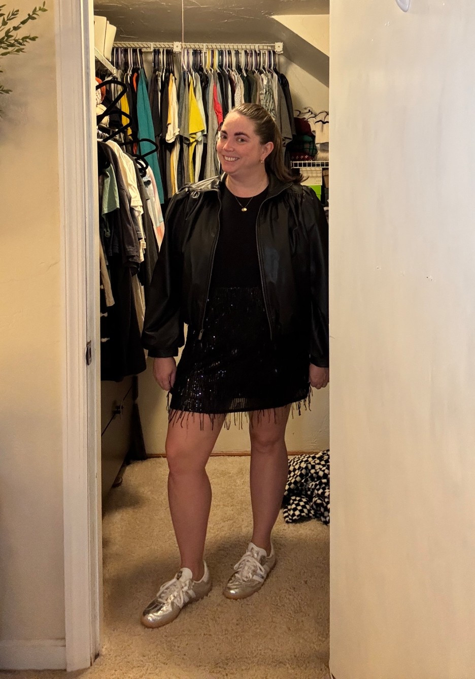 “Say you can’t sleep, baby I know…” but maybe it’s just the sequins ✨
Look two in my Sabrina Carpenter outfit inspo! 

My skirt is from Target but isn’t online yet. Linked a similar option.

Sequin skirt, faux leather jacket, sambas, bodysuit, concert look

#LTKFindsUnder100 #LTKMidsize #LTKOver40