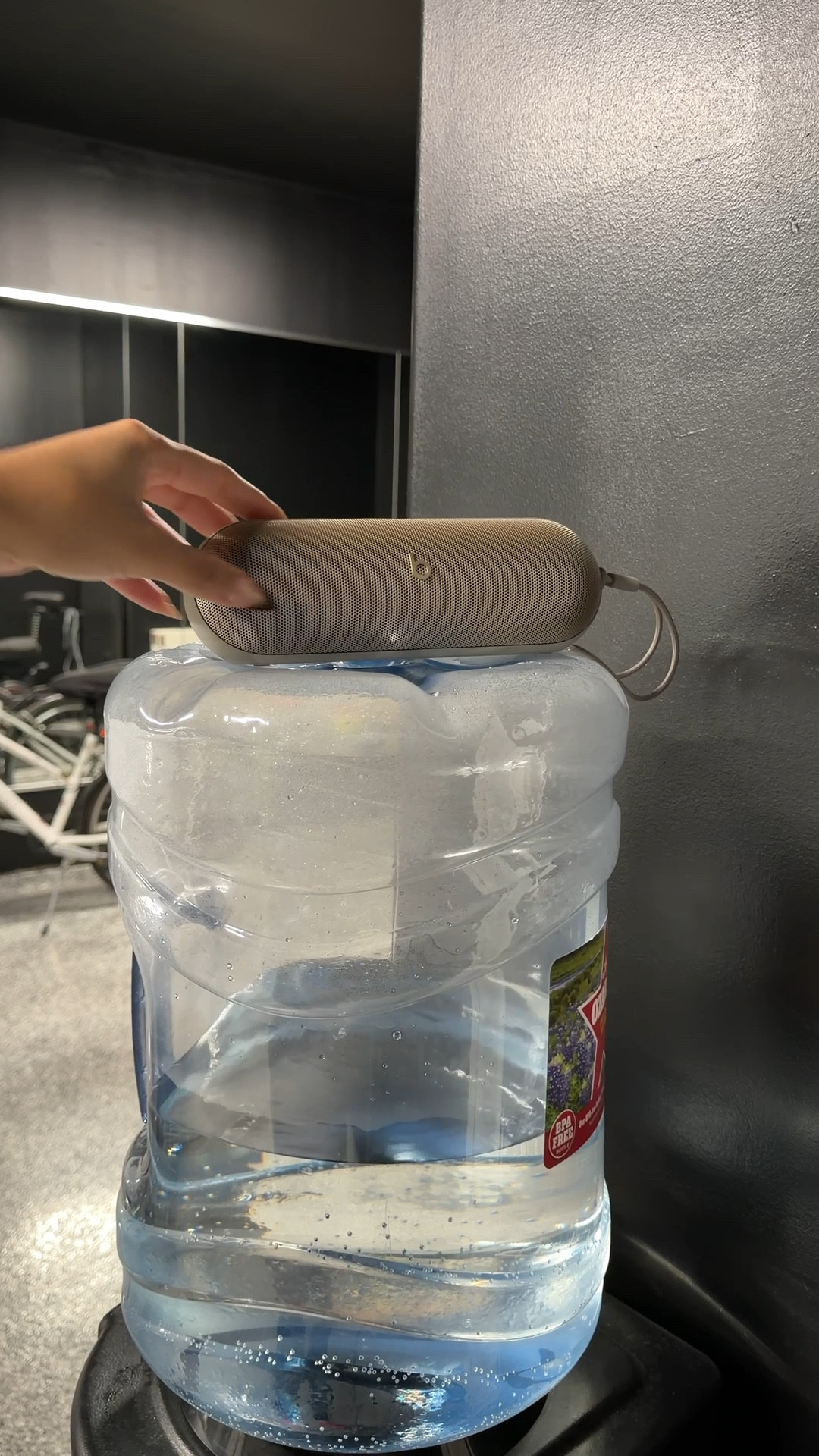 I have been using this Beats speaker when working out, and it is seriously so loud👀

#LTKActive #LTKHome #LTKfitnessgoals