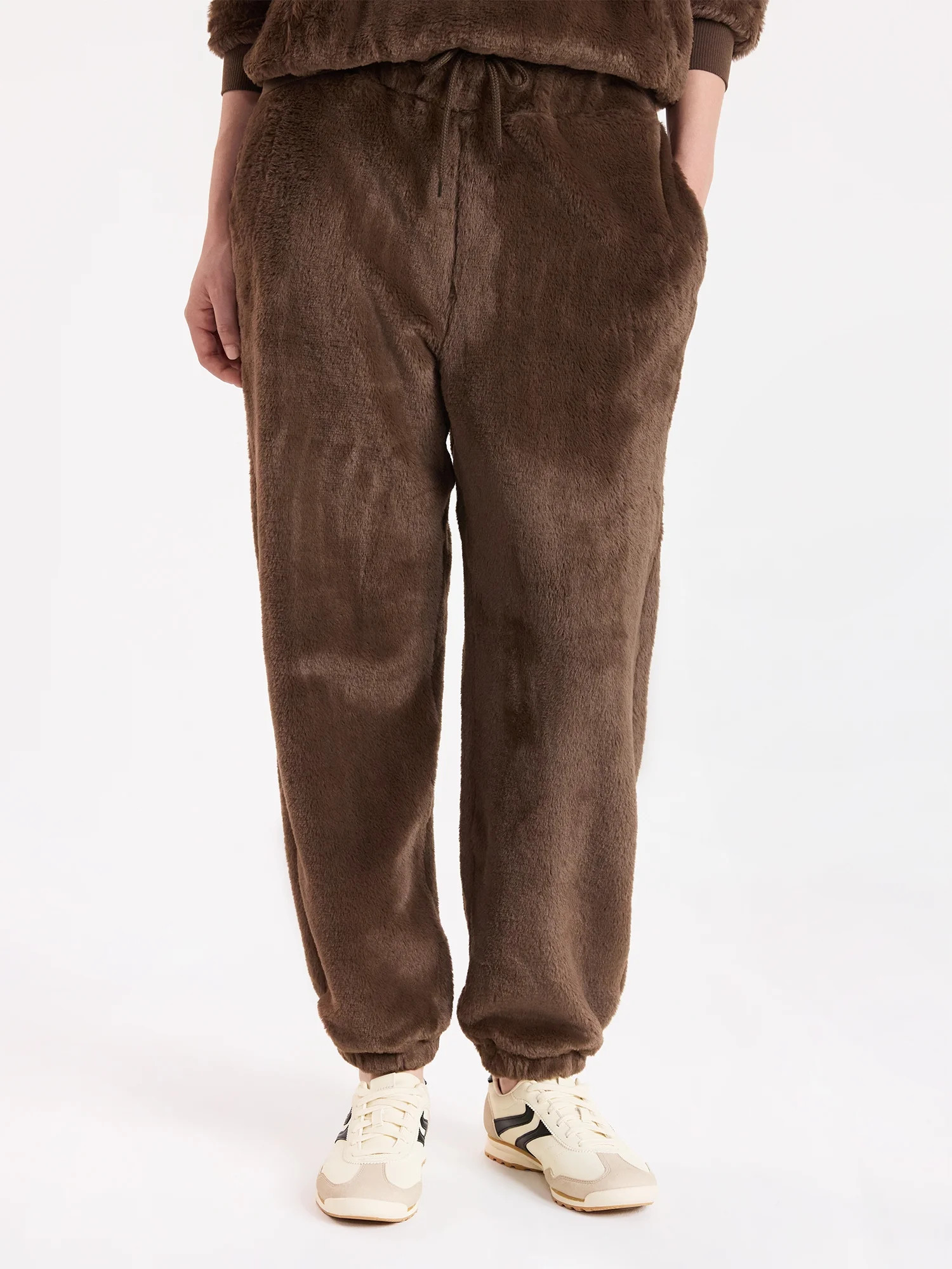 No Boundaries Faux Fur Pants, 29'' Inseam, Women's | Walmart (US)