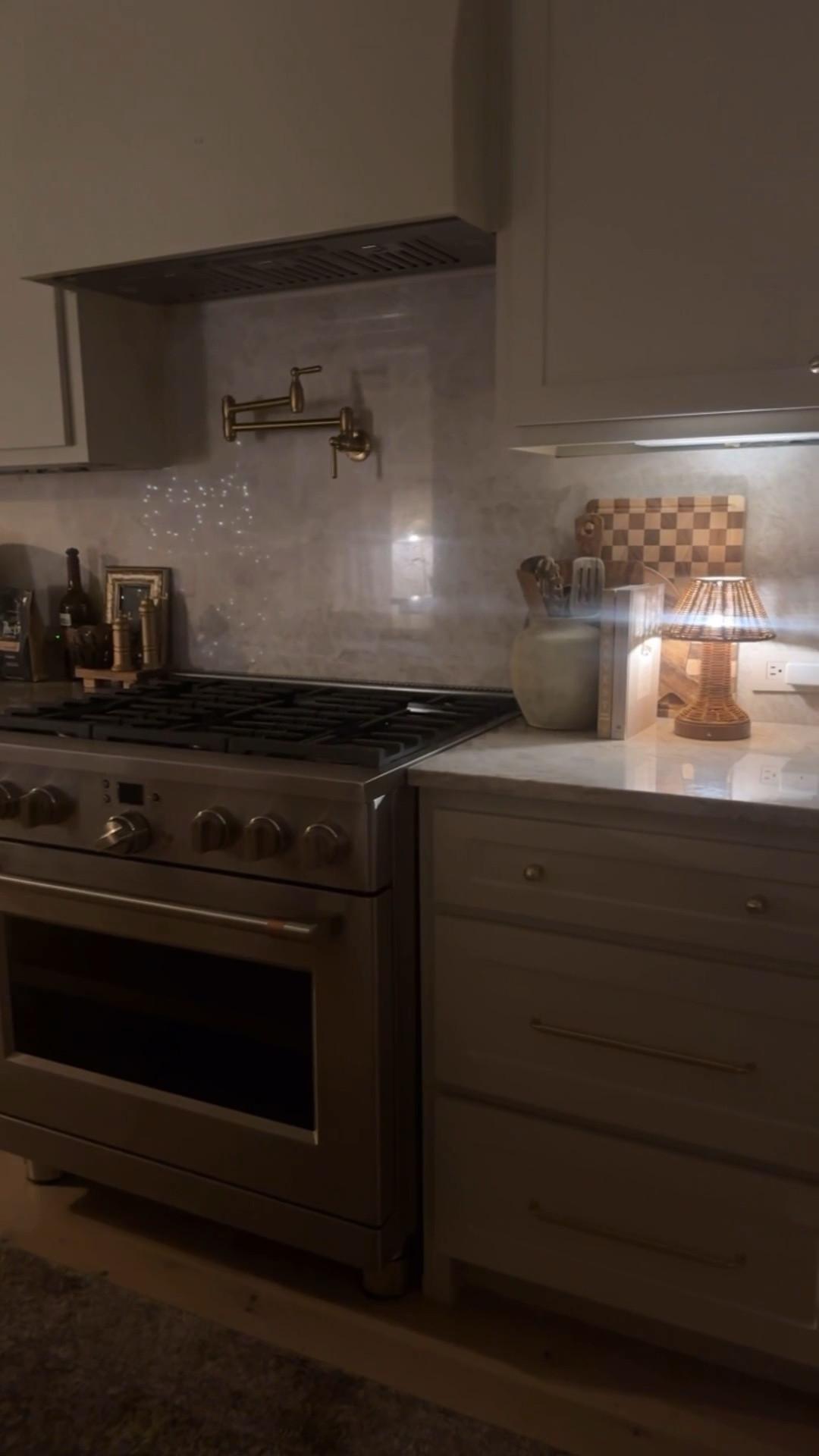 Me 🤝 this woven Target lamp in the kitchen!! 

#LTKFindsUnder50 #LTKHome