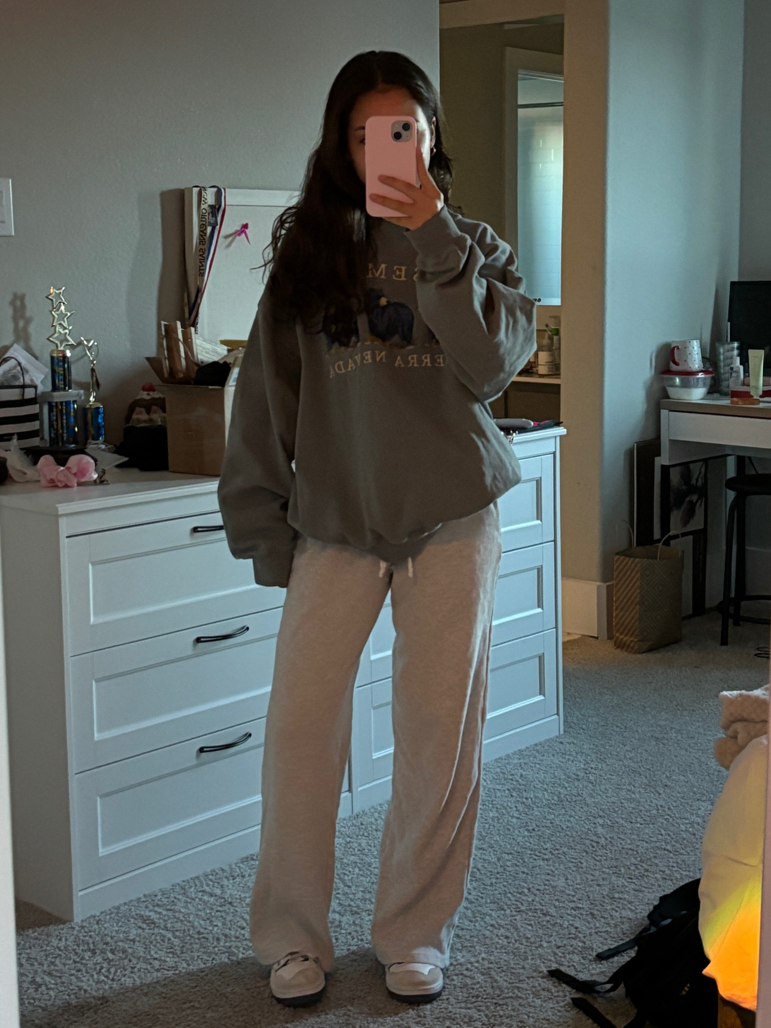 Pants only on brandy website: anestasia waffle knit sweats, the sweatshirt is no where to be found on pacsun or brandy💔 its called: Yosemite 1991 sierra Nevada sweatshirt