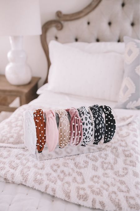 Still trying to get organized this year? This Amazon headband organizer is a game changer!! 
Amazon finds, Amazon organizer, organization, new year goals, headbands, barefoot dreams blanket 

#LTKunder50 #LTKunder100 #LTKhome