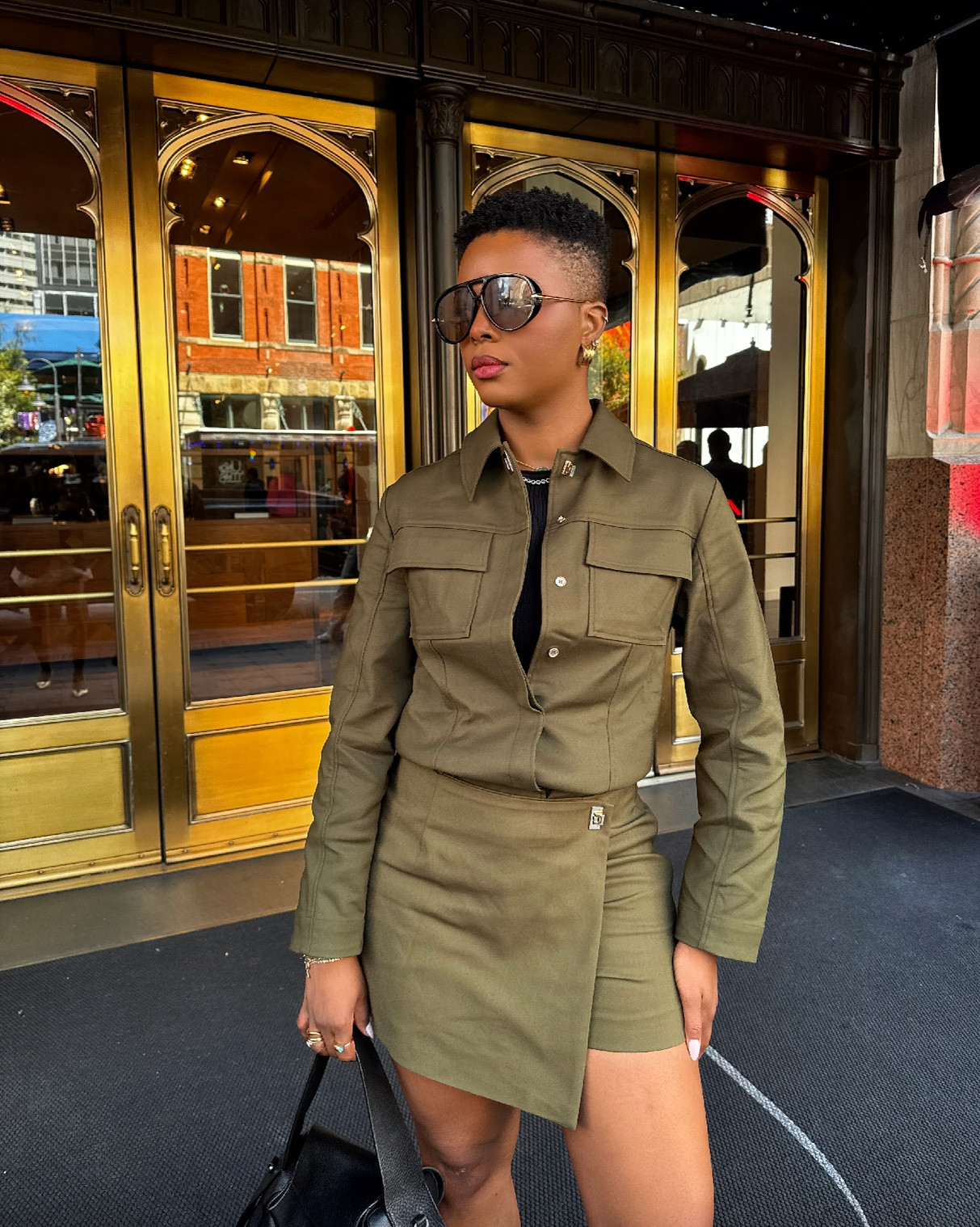 #MyKm Polished. Tailored. Effortless. 🍂 The @karen_millen Fall Set that does it all. | Wearing the Techno Hardware Detail Woven Jacket ( Size 4) and Skort ( Size 6)




#LTKStyleTip #LTKFallSale