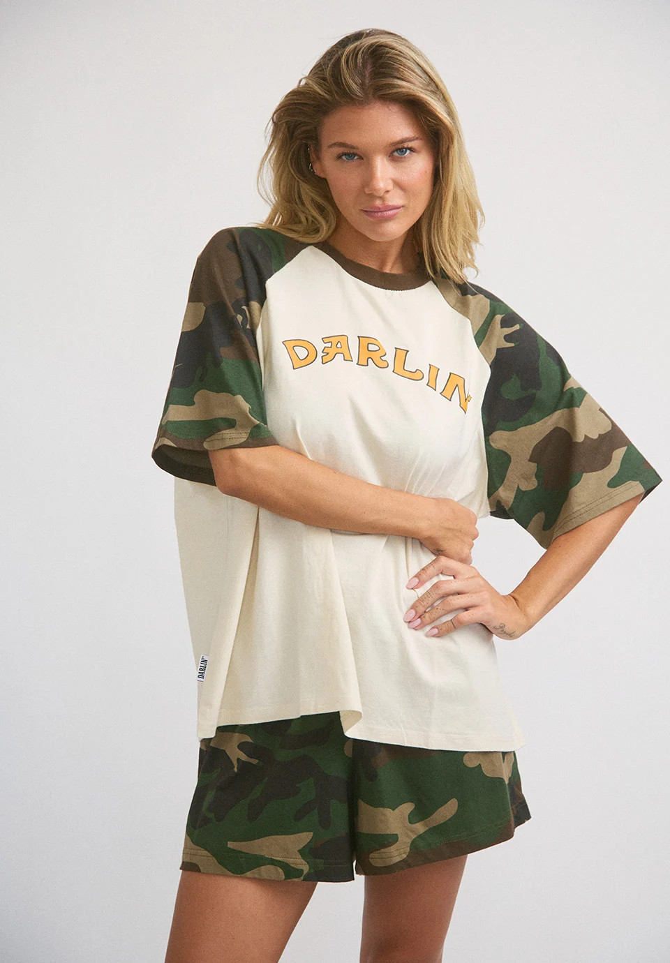 Old Skool Raglan Tee - Woodland Camo | Darlin'