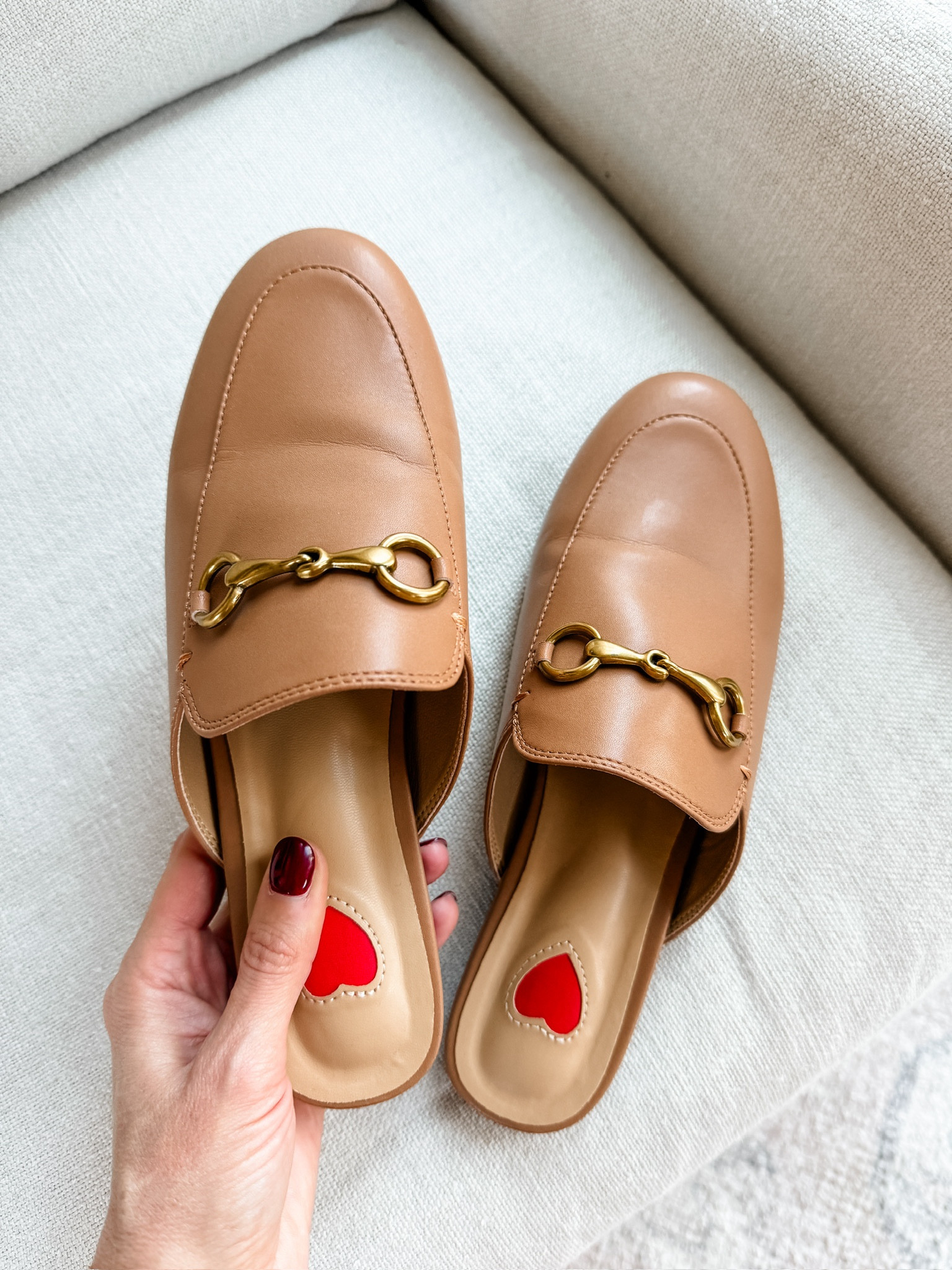 I’ve been loving these new mules I got! I can’t believe they are an Amazon find! 


Loverly grey, shoes, gifts for her, slides, mules, loafers 

#LTKStyleTip #LTKShoeCrush #LTKSeasonal