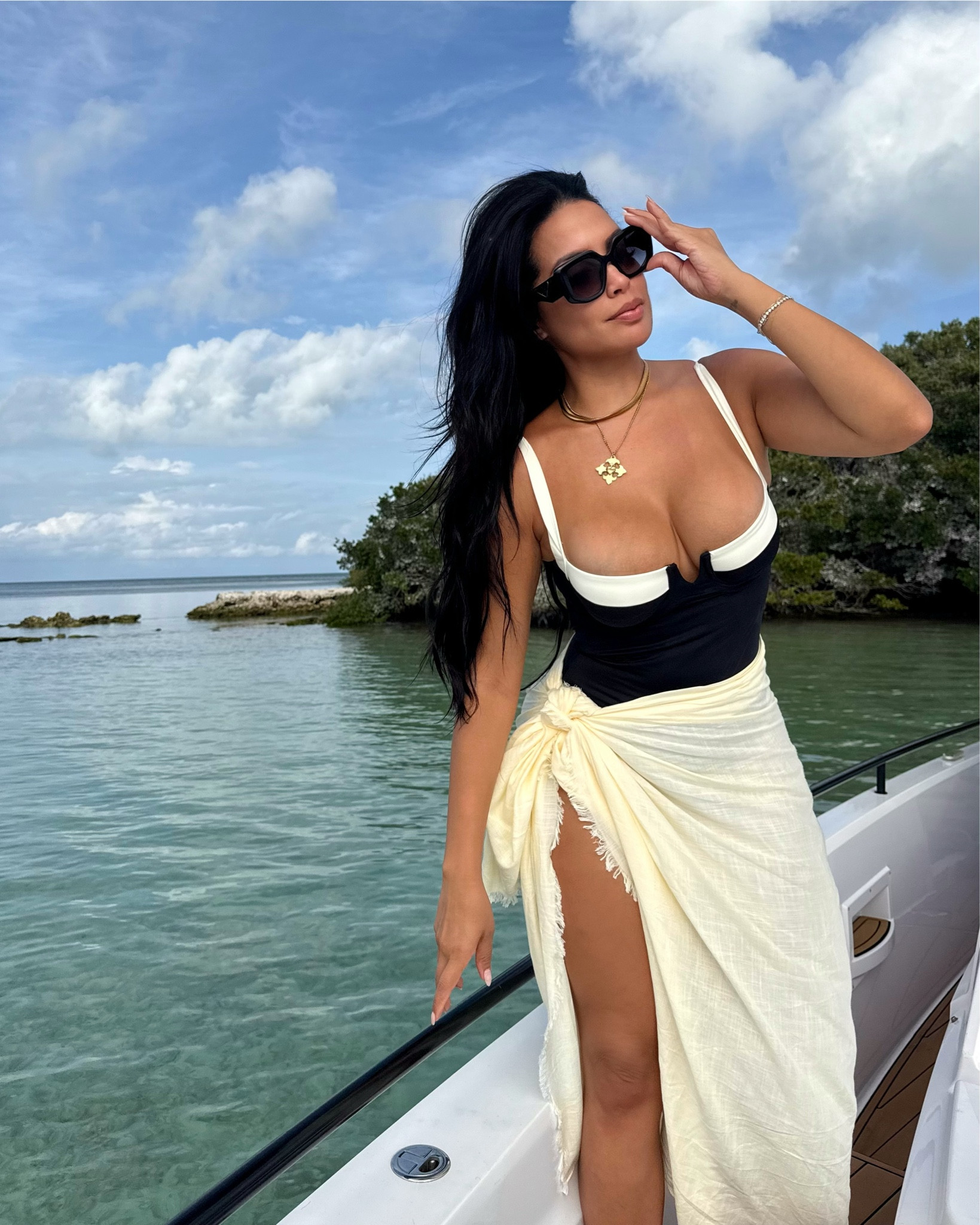 Chic swimsuit ✔️ This one piece is truly flattering and elegant at the same time! Definitely a classic piece to own. True to size.

#LTKStyleTip #LTKTravel #LTKSwim