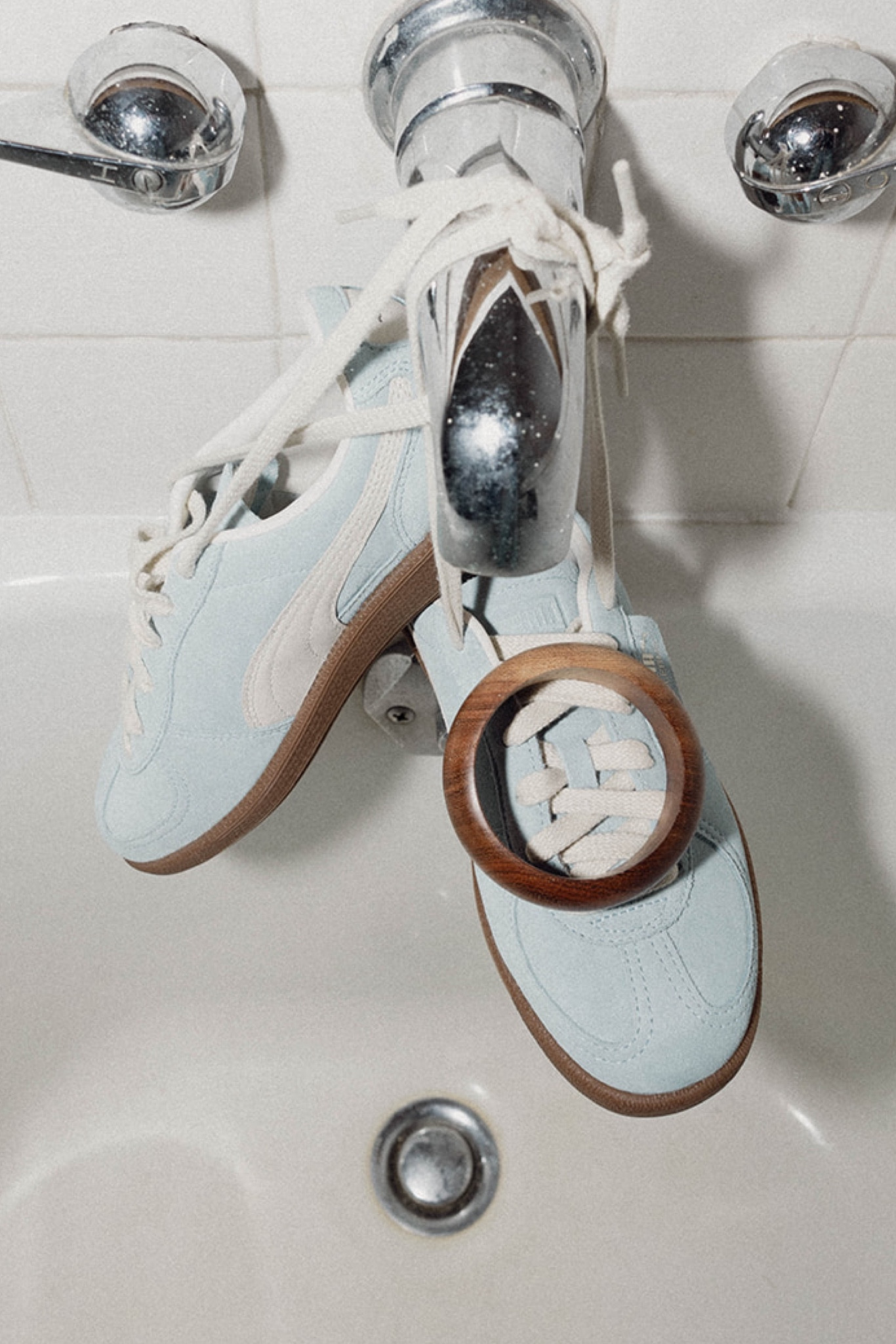 The casual summer sneaker you all need in our closet! 

These Pumas are perfectly paired with jeans, dresses, shorts, and practically any outfit for summer after surfing to out to din with your friends. They add texture to your outfit being suede but this powder blue is the perfect colour. 🤌🏻💠

p.s. they’re really comfy so they get a 10/10 for me 

#puma #nordstromfinds #casual #daytonightshoes #sneakergame 

#LTKFindsUnder100 #LTKStyleTip #LTKShoeCrush
