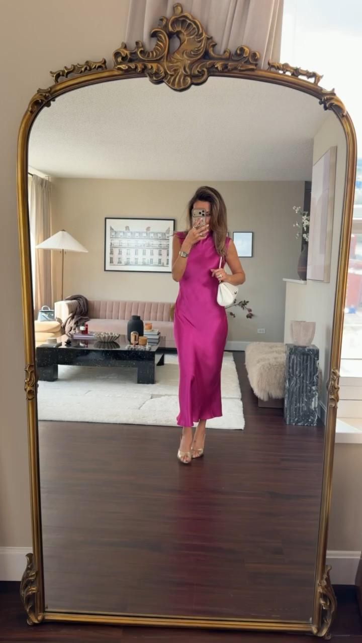 This dress is so stunning! Hugs you in all the right places, has great movement, with a slight mockneck and cap sleeves

#LTKWedding #LTKSeasonal #LTKOver40