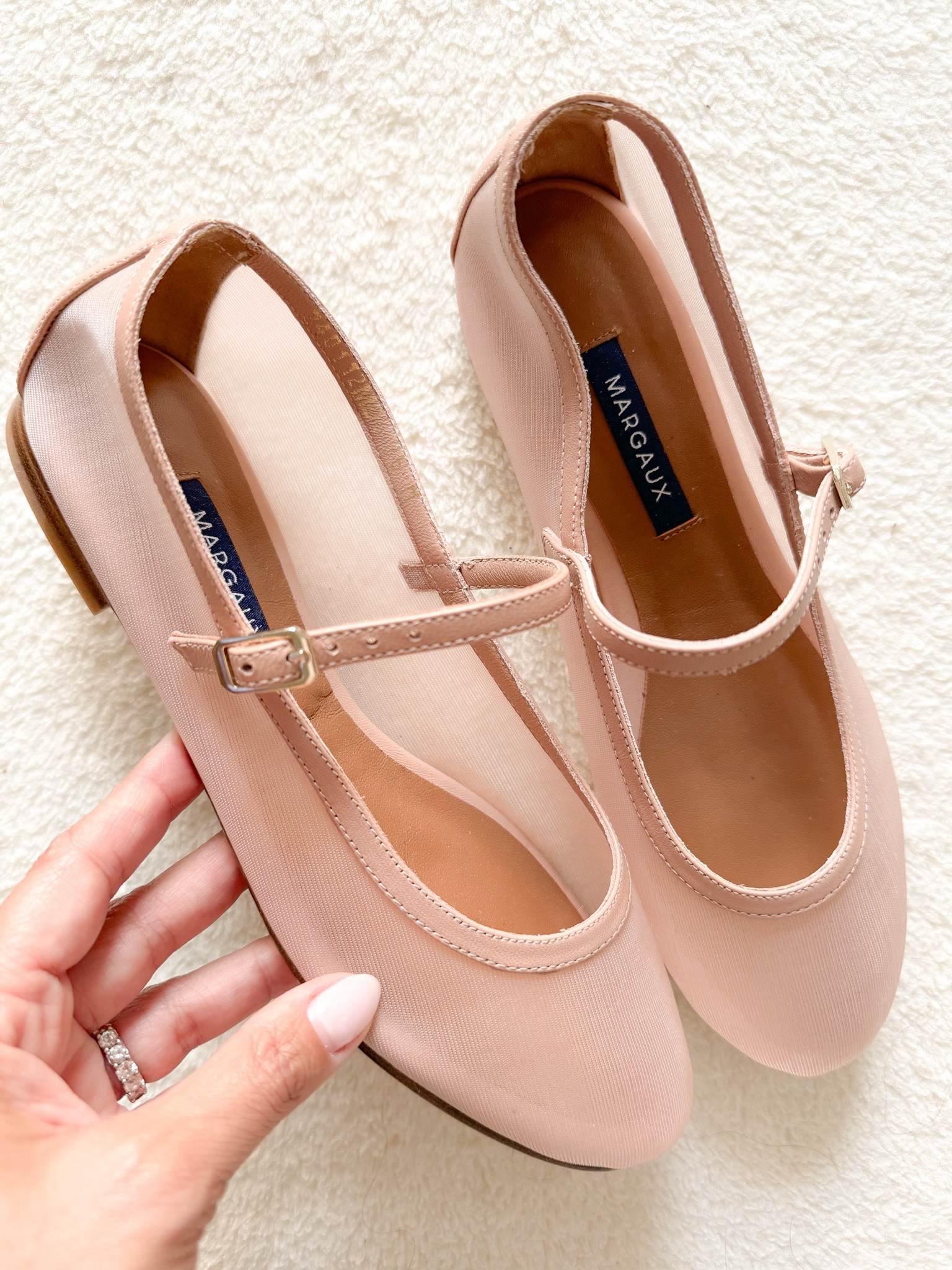 Cutest mesh ballet flats, TTS. 



#LTKShoeCrush #LTKStyleTip #LTKBacktoSchool