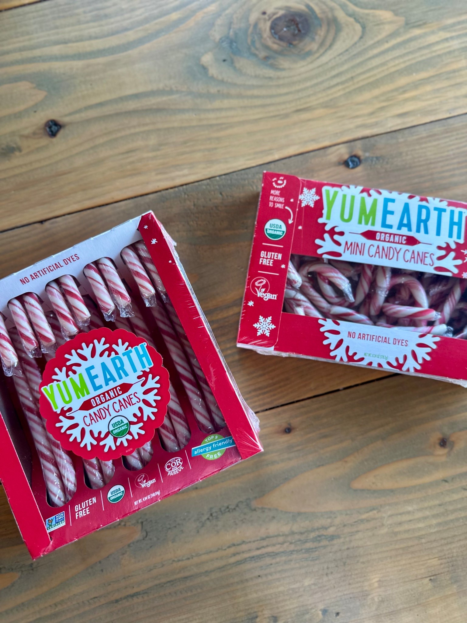 LOVE these candy canes! 
Yum earth is one of my favorite candy brands! ♥️
#yumearth #candy #candycanes #christmas #treats #sweet #sweettreat #stockingstuffer #glutenfree #vegan #organic #like #comment #save #share #follow 

#LTKHoliday #LTKKids #LTKfoodie