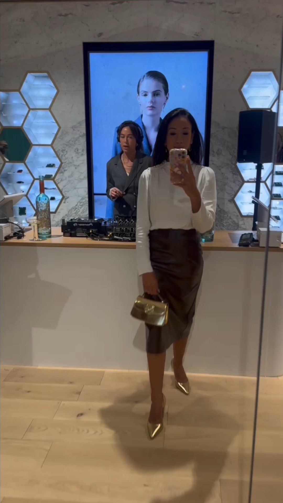 New Autumn favourites from this new flagship store on New Bond Street, London. Use code NESSIEW15 for 15% off!  #RHOLDN 

#LTKautumn #LTKdatenight #LTKworkwear