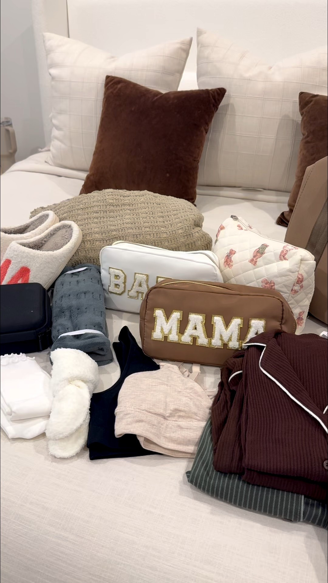 Pack my hospital bag with me👶👶🧸

#LTKBaby #LTKBump #LTKCyberWeek