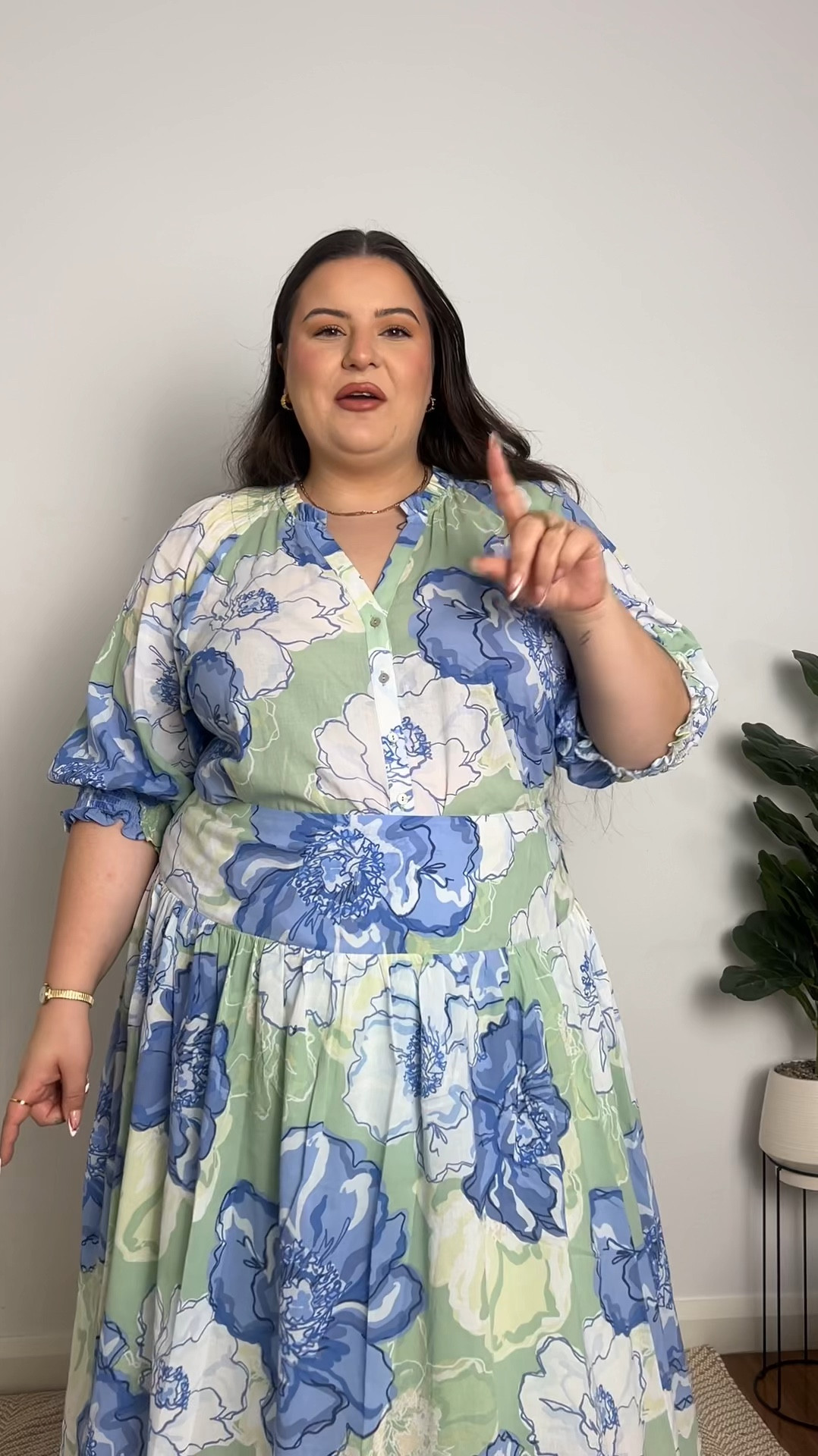 Size 20 top, size 22 skirt 