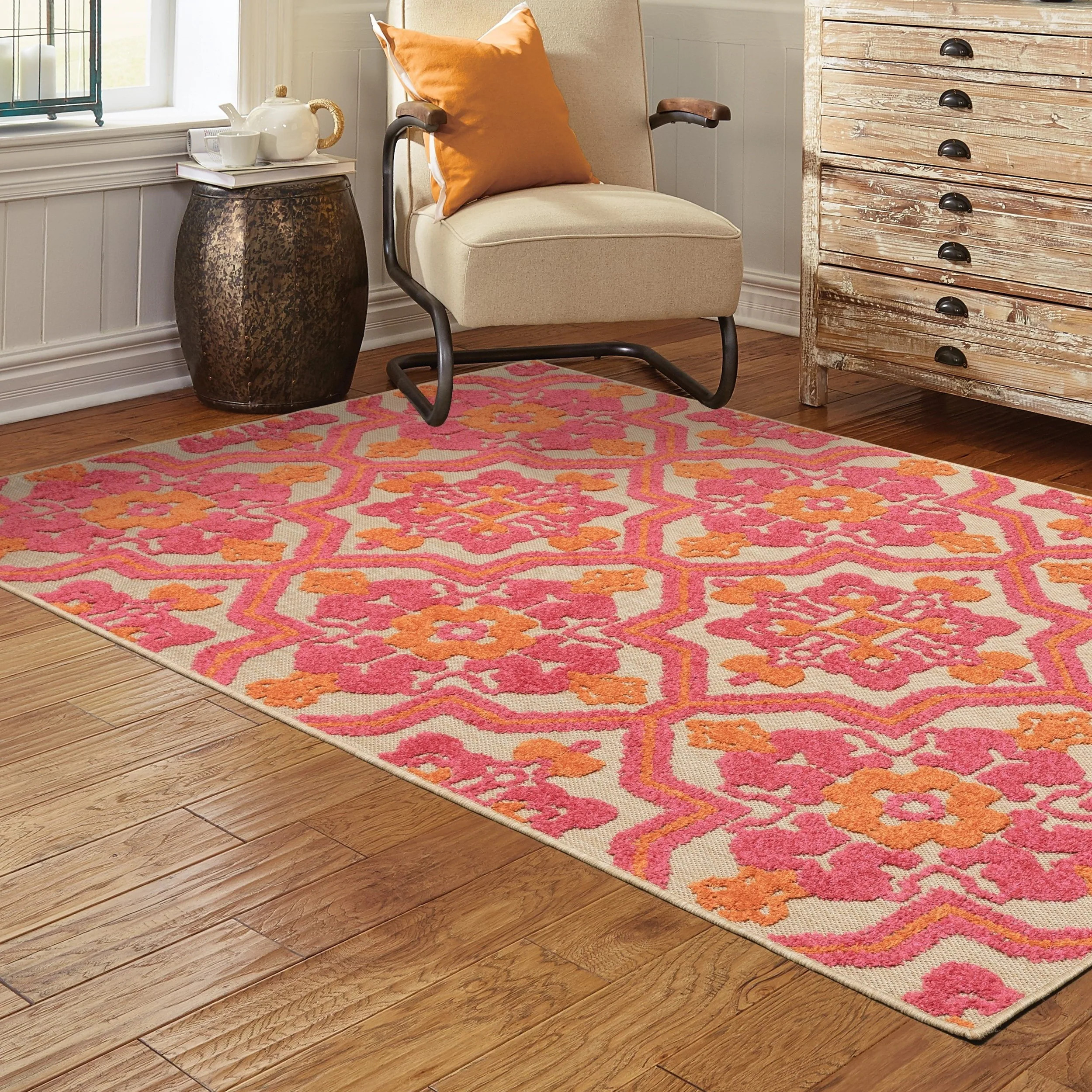Vista Home Capri Mixed Pile Pink/Orange Floral Indoor- Outdoor Rug. - 7'10" x 10'10" | Overstock