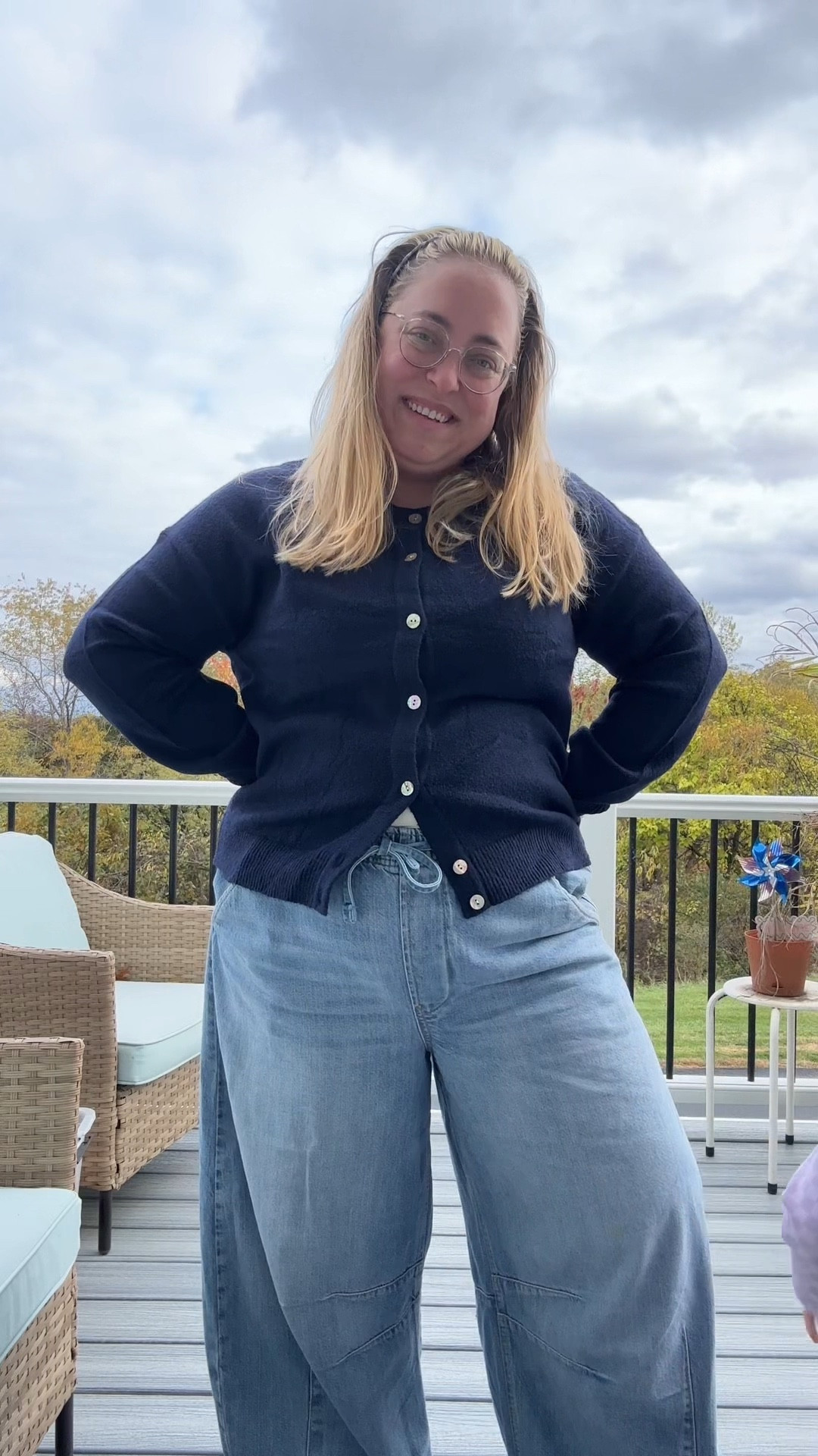 Fall ootd as a millennial stay at home mom going to dinner with her hub and toddler. Comfiest jeans ever from @gap 

#LTKMidsize #LTKSeasonal #LTKPlusSize