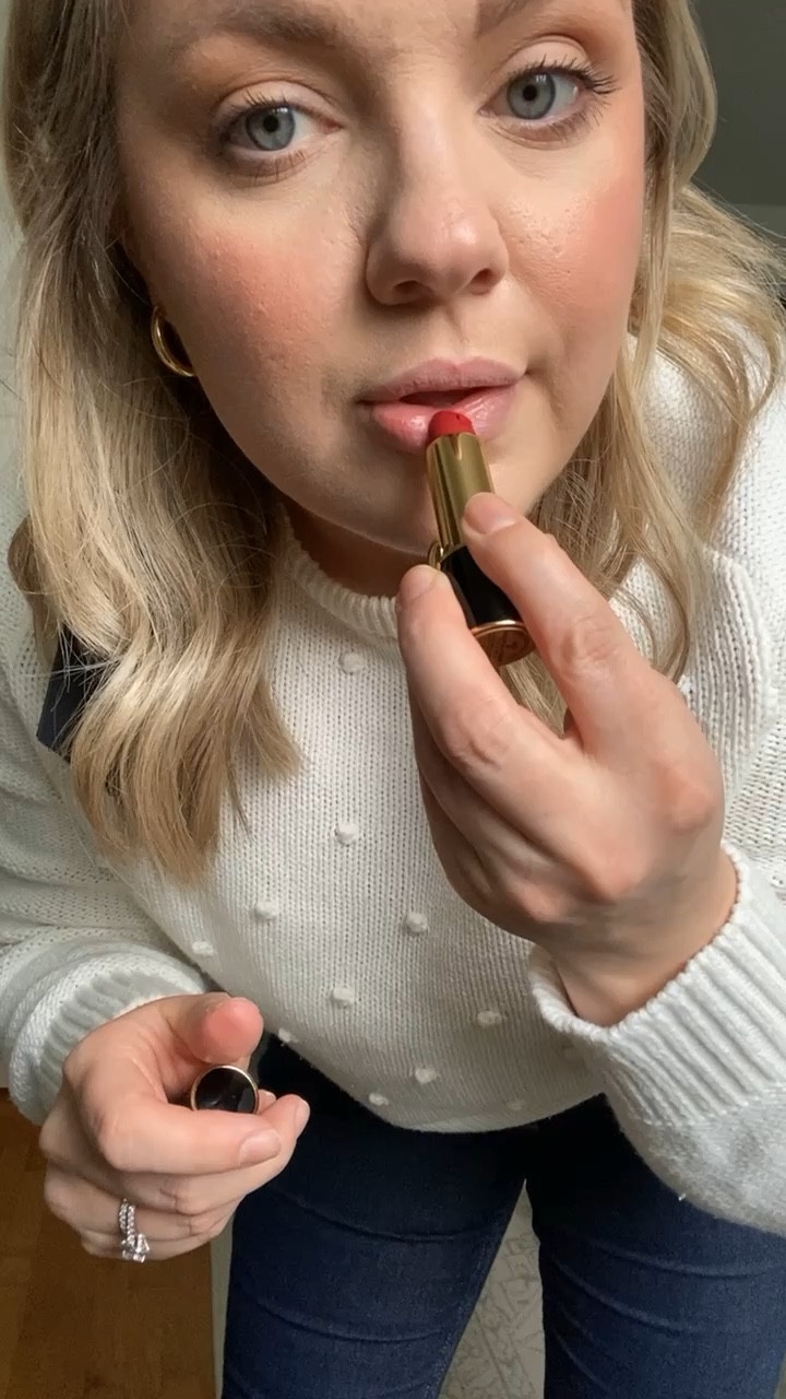 The perfect Valentine’s Day red lipstick 

My bestie bought me this pat McGrath red lip stick in the shade Elson.. which just happens to be the lipstick Taylor Swift wears. 🤩 

So, if you’re looking for a gift for the Swiftie in your life, or just need a really great lipstick, I highly reccomend!





#LTKFindsUnder50 #LTKBeauty #LTKWatchNow