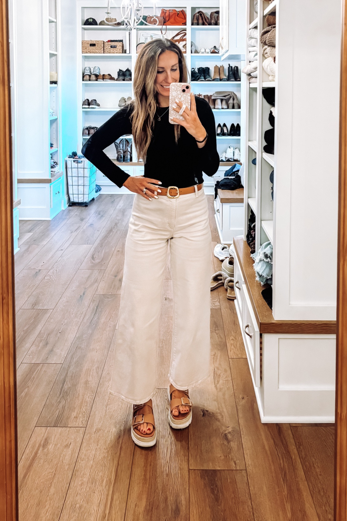 These jeans may be the best Target find yet! $28 and they look so chic! 

I’m between sizes so I went up to a  6  

#LTKSeasonal #LTKStyleTip #LTKFindsUnder50