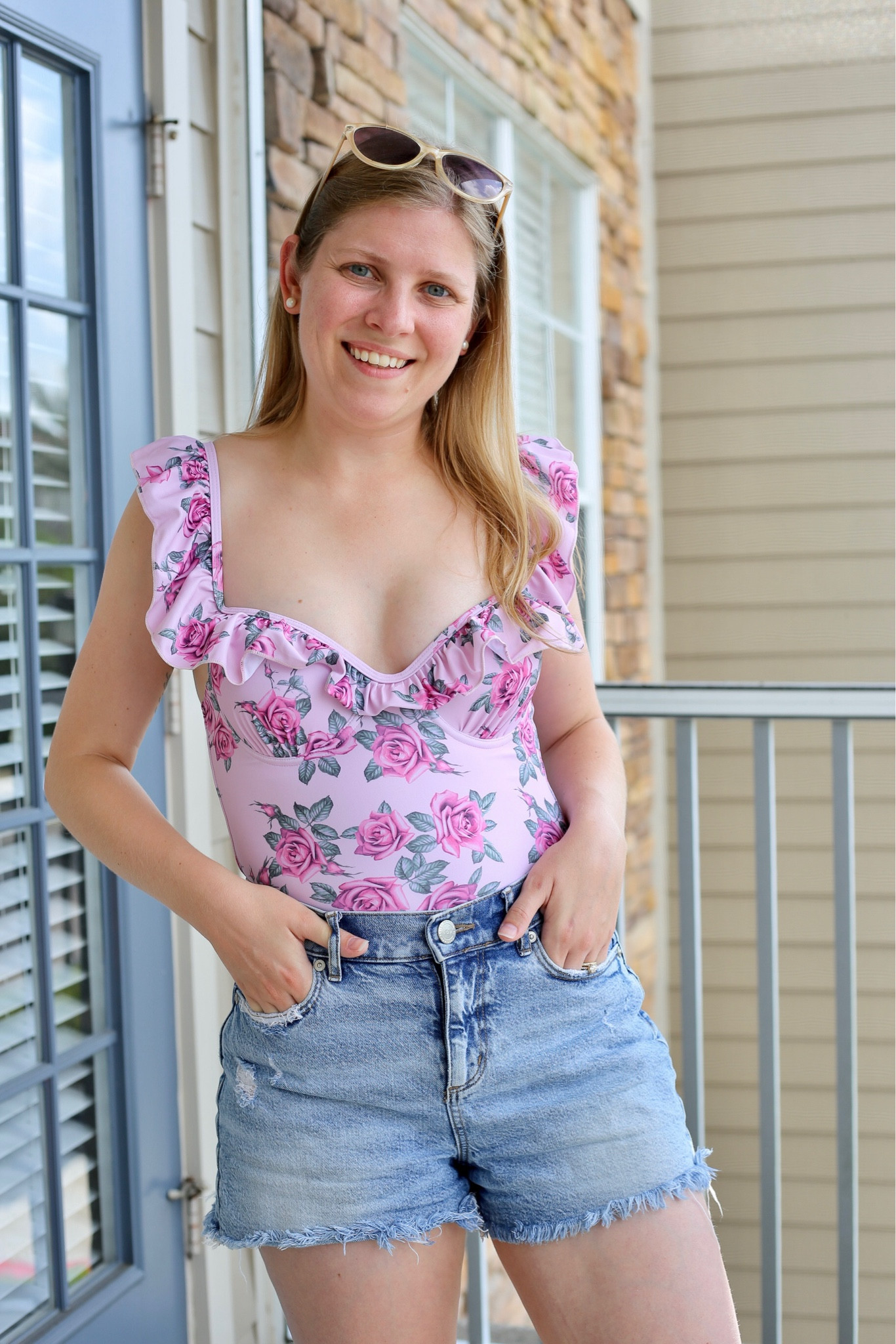 Desperately in need of a vacation ☀️ Partly because I have so many new swimsuits to wear. 👙 Like this one #gifted by @chicwish! 