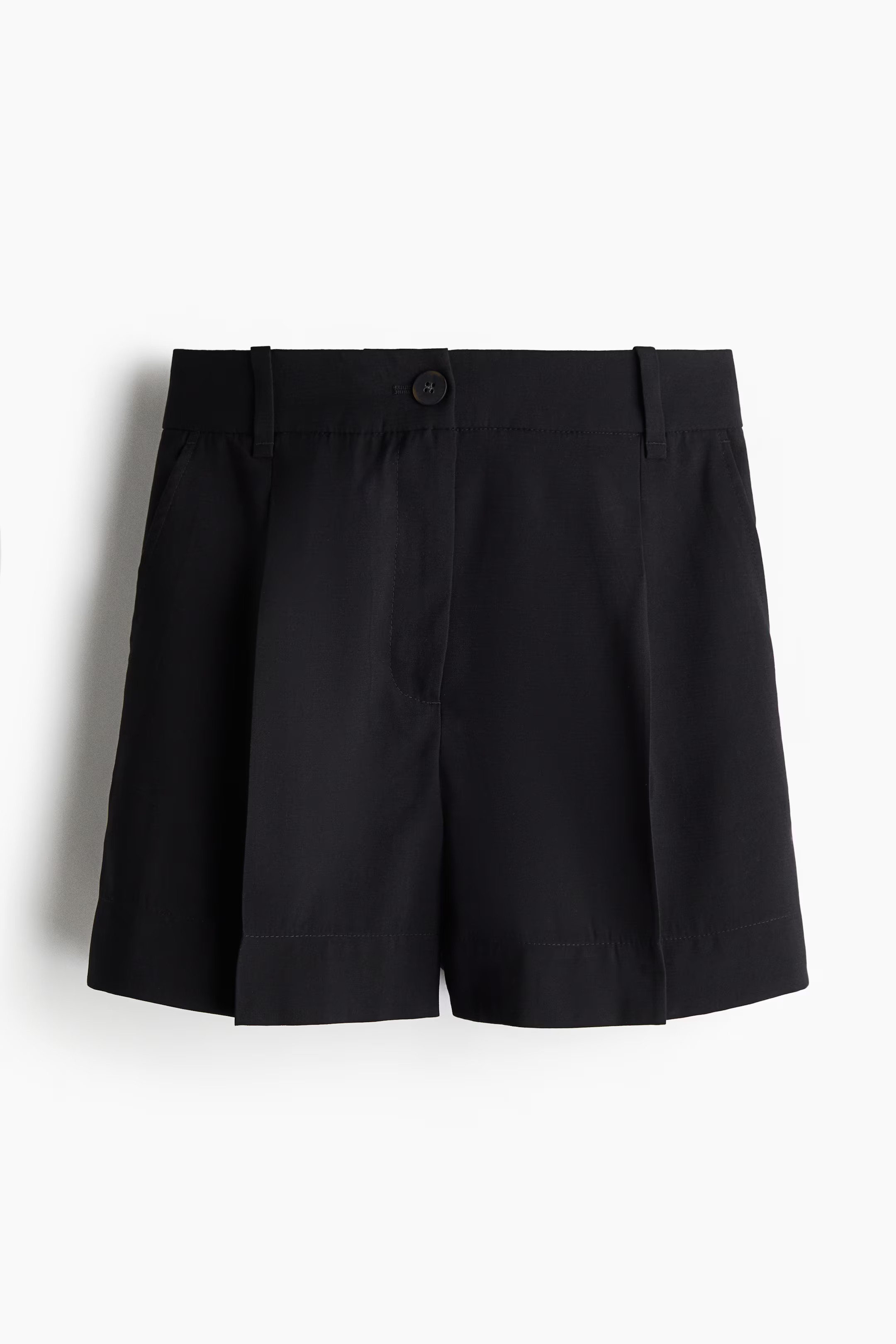Tailored shorts | H&M (UK, MY, IN, SG, PH, TW, HK)