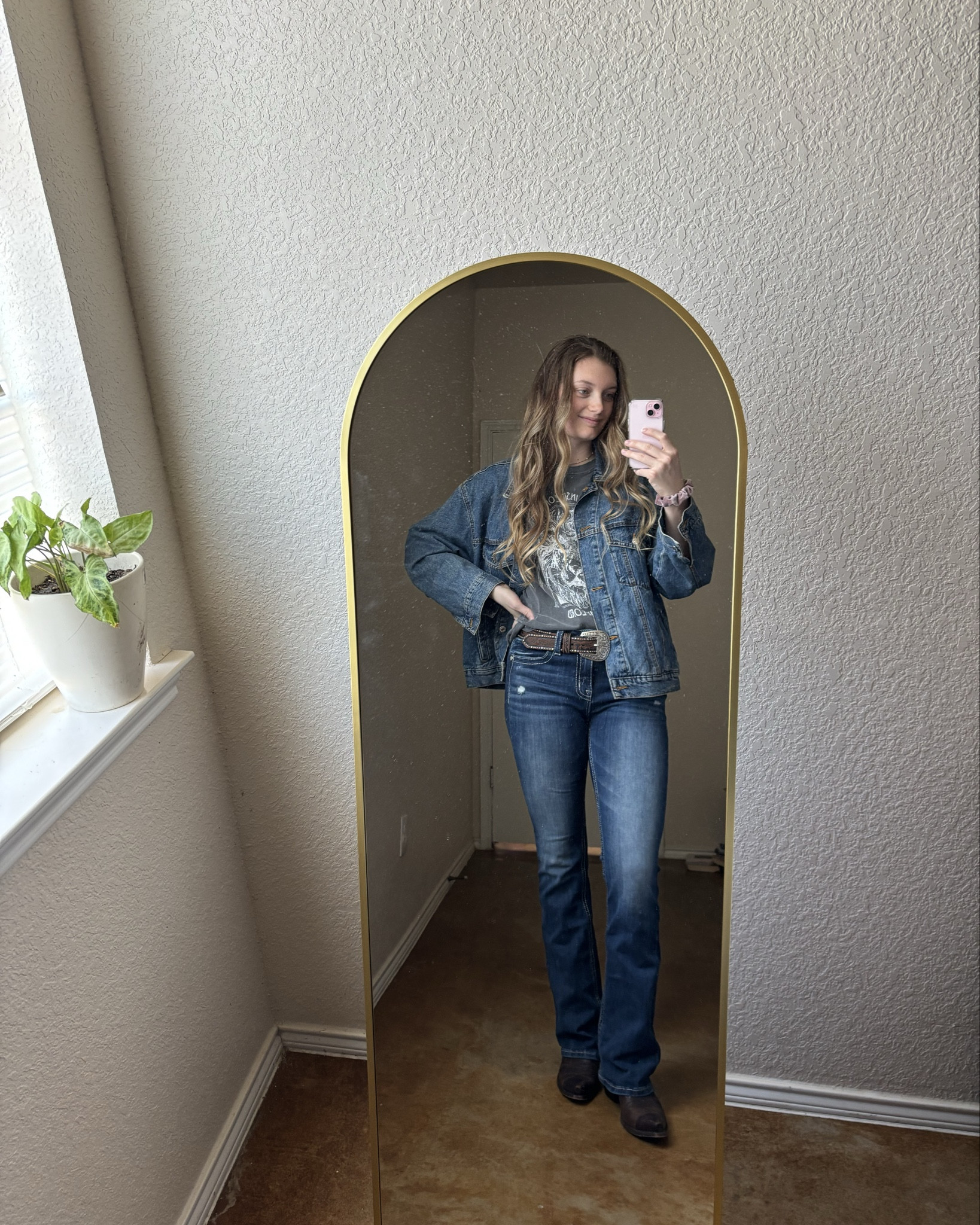 Casual western outfit for daily outings 🤠🫶🏻
Western outfit 
