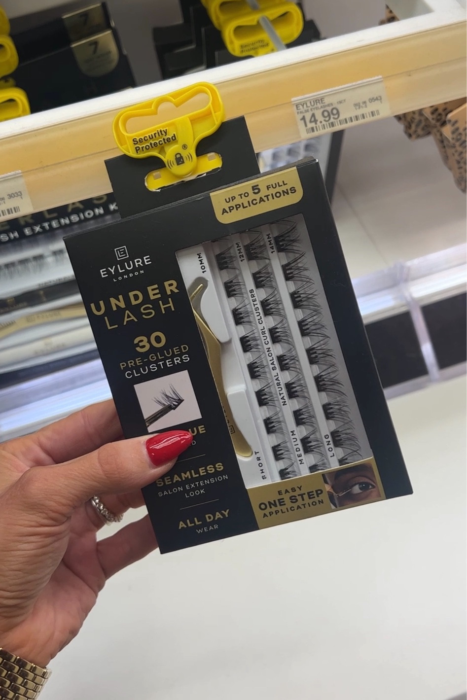 #AD Trying out the @eylureofficial underlash preglued flares! So easy to apply + totally undetectable! 
@Target @eylureofficial #TargetPartner #Target #EylureOfficial


#LTKCyberWeek #LTKHoliday #LTKBeauty