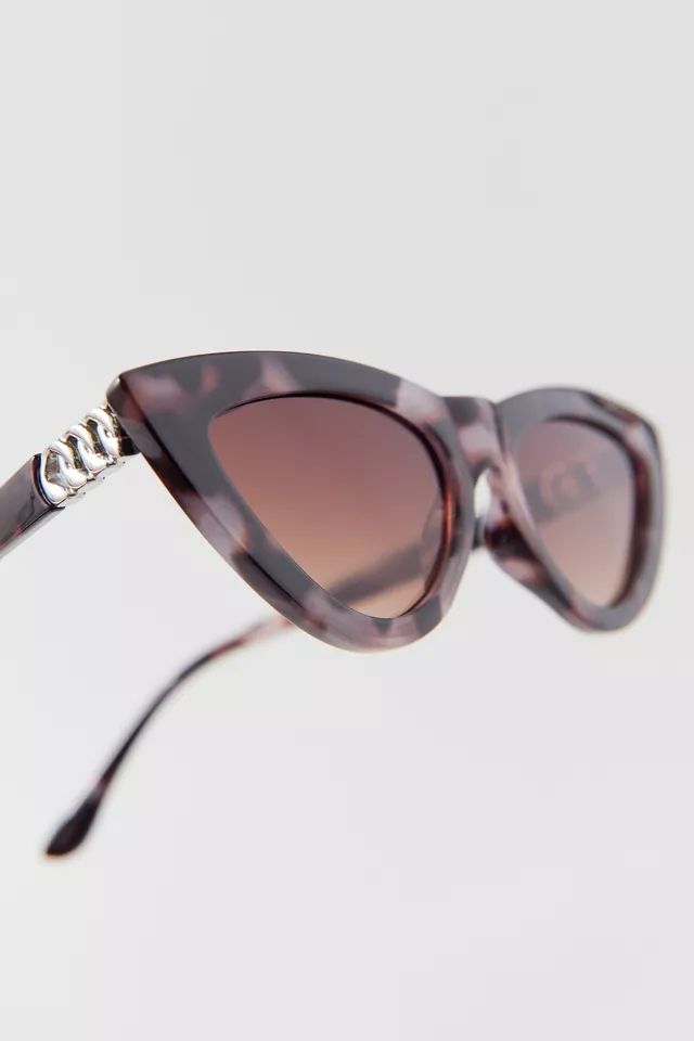 Georgina Cat-Eye Sunglasses | Urban Outfitters (US and RoW)